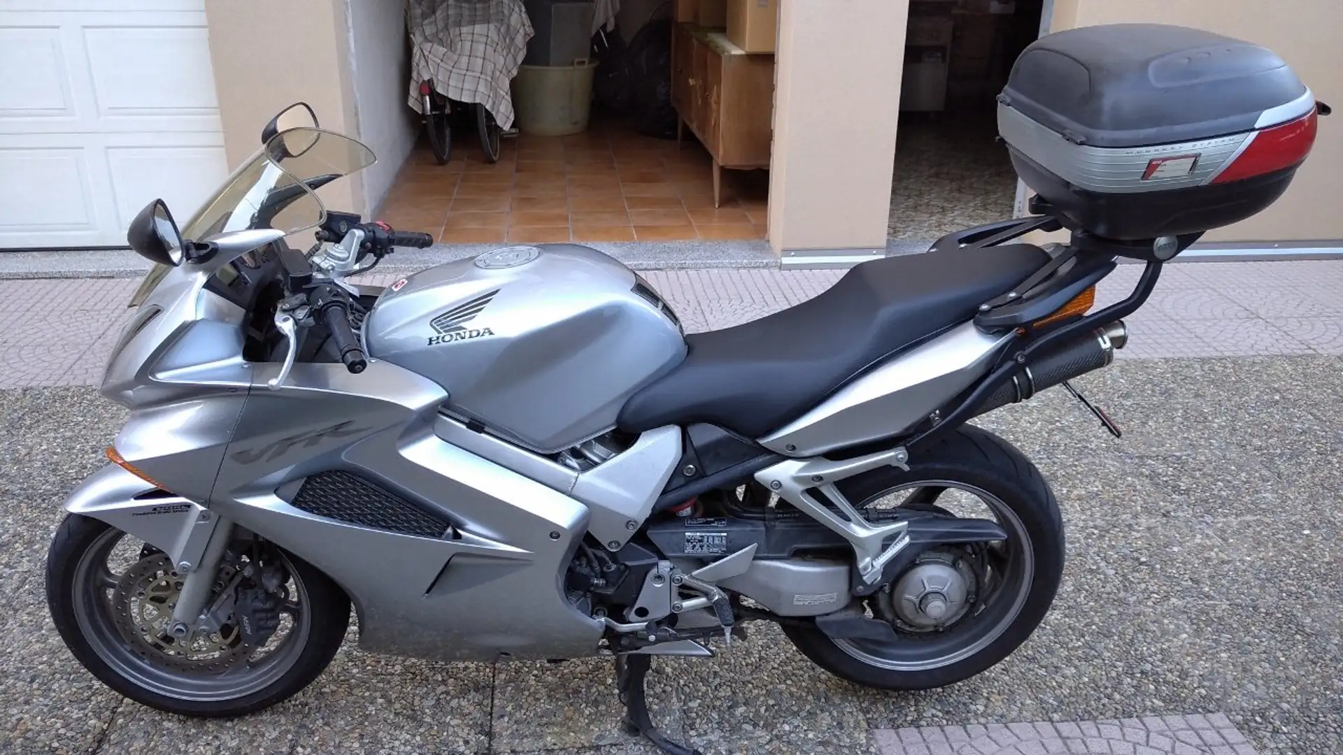 Honda VFR 800 V-Tec Argintiu - 2