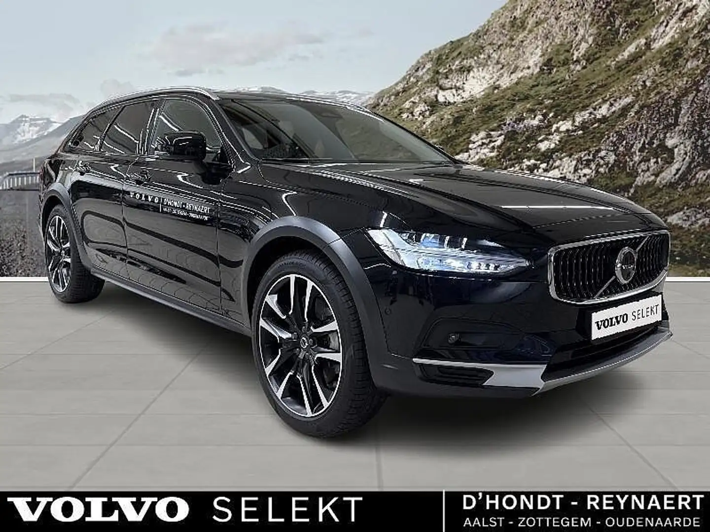 Volvo V90 Cross Country V90 CC Cross Country Ultimate, B5 AWD Mild-Hybrid, Negru - 2
