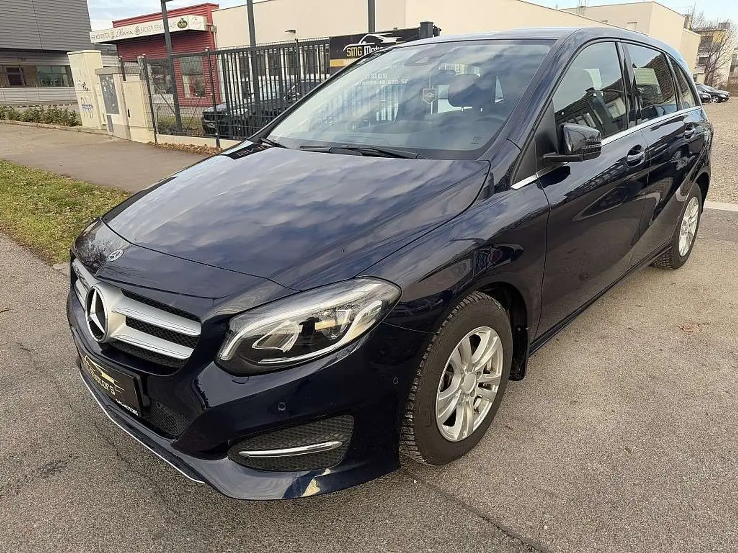 Mercedes-Benz B 180 d Aut. Blau - 2