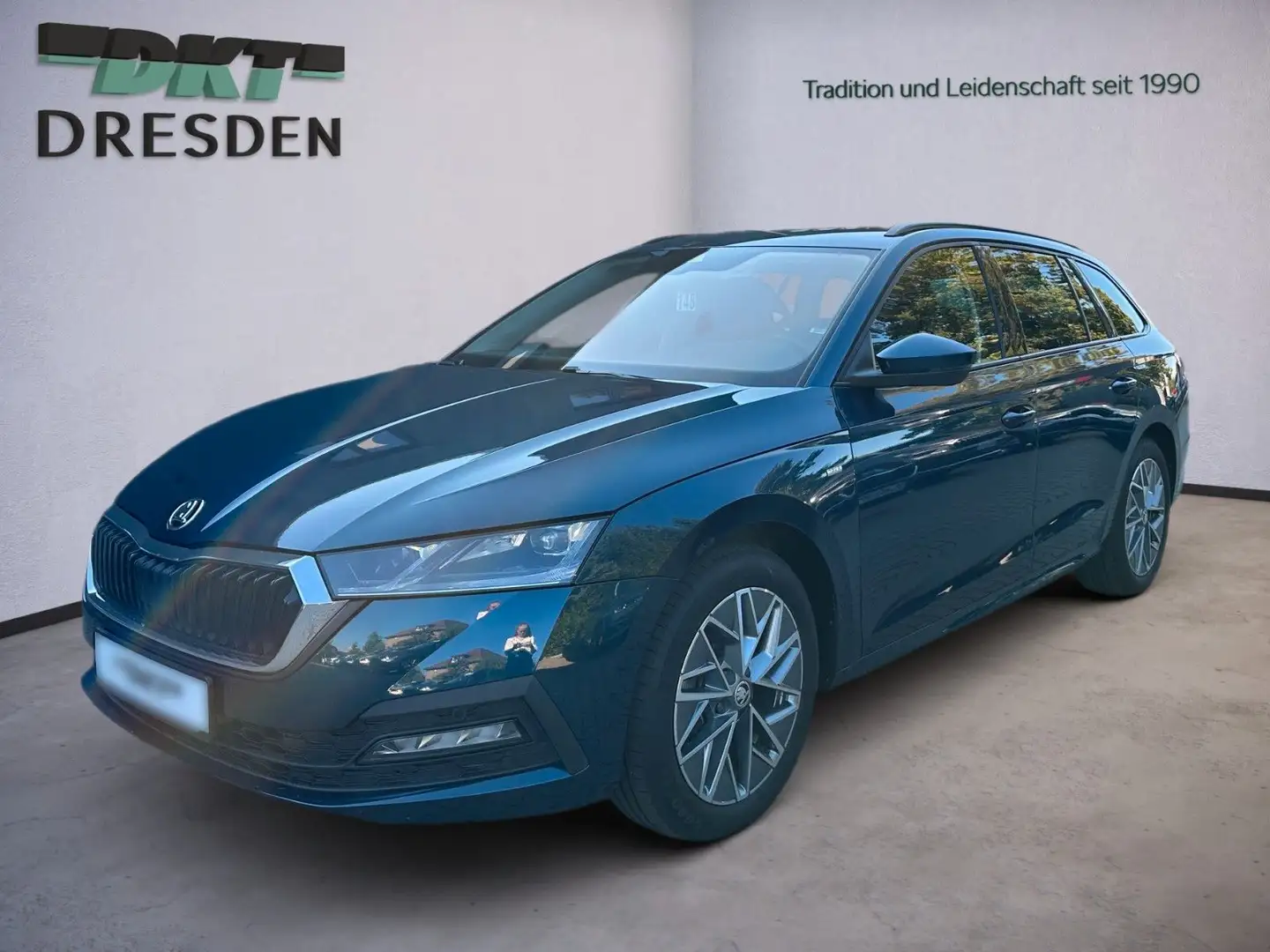 Skoda Octavia Combi Ambition Blau - 1