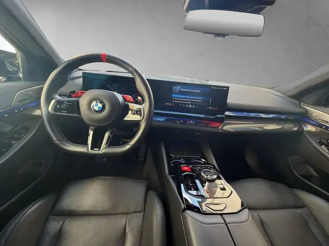BMW M5 view 7