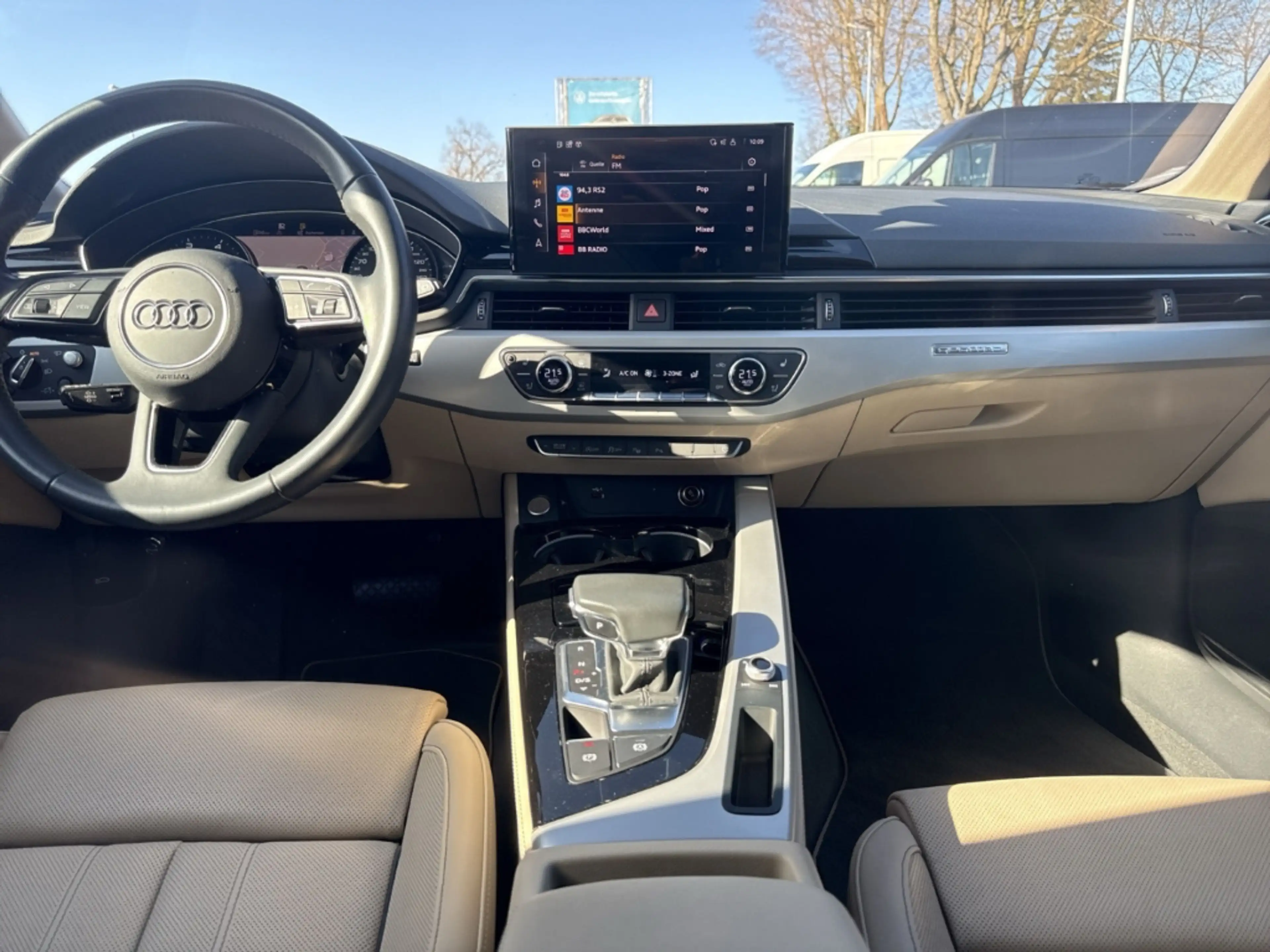 Audi A4 Avant 40 TDI S-tronic quattro advanced AHK-klappba — photo 13
