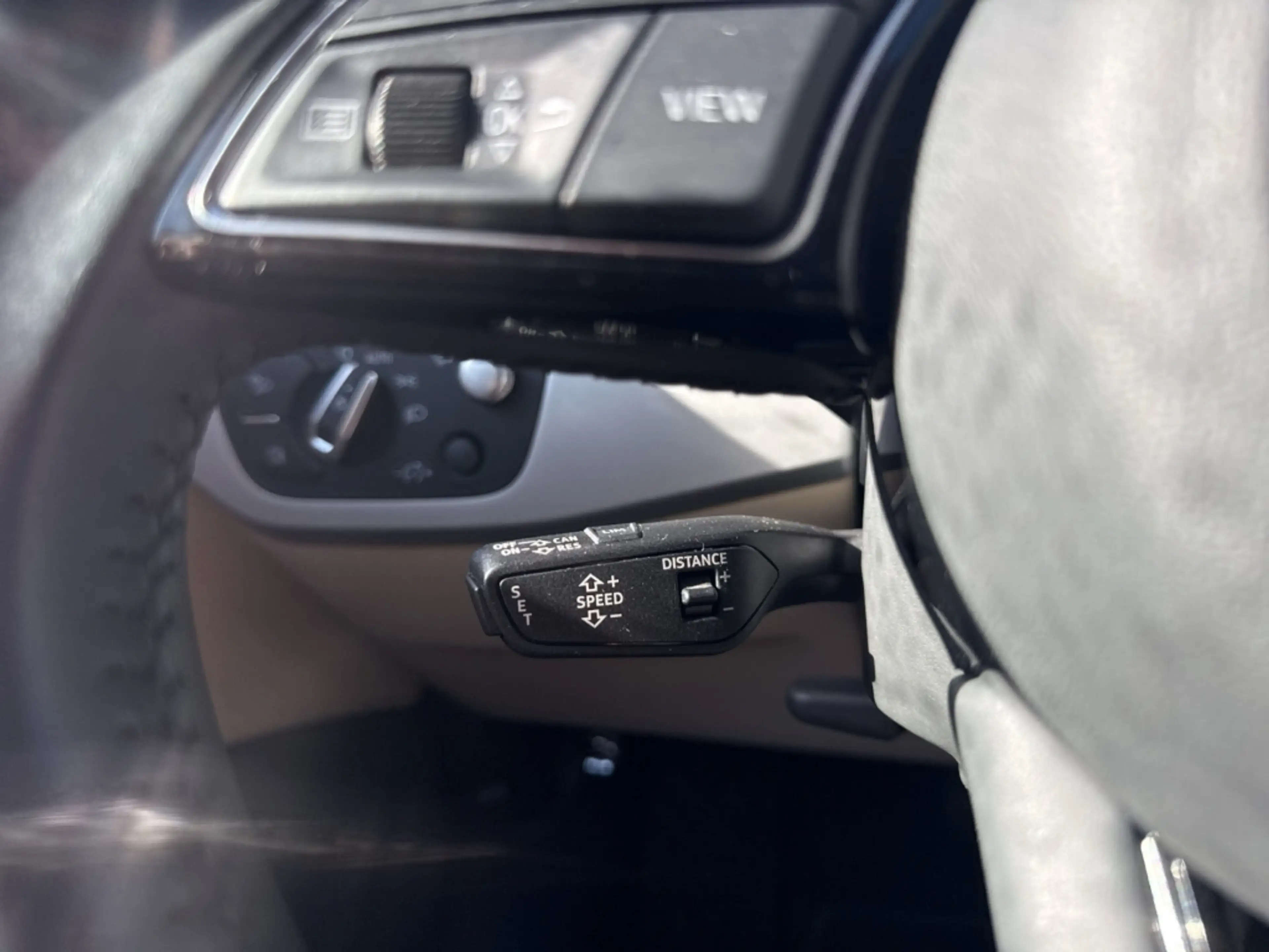 Audi A4 Avant 40 TDI S-tronic quattro advanced AHK-klappba — photo 11