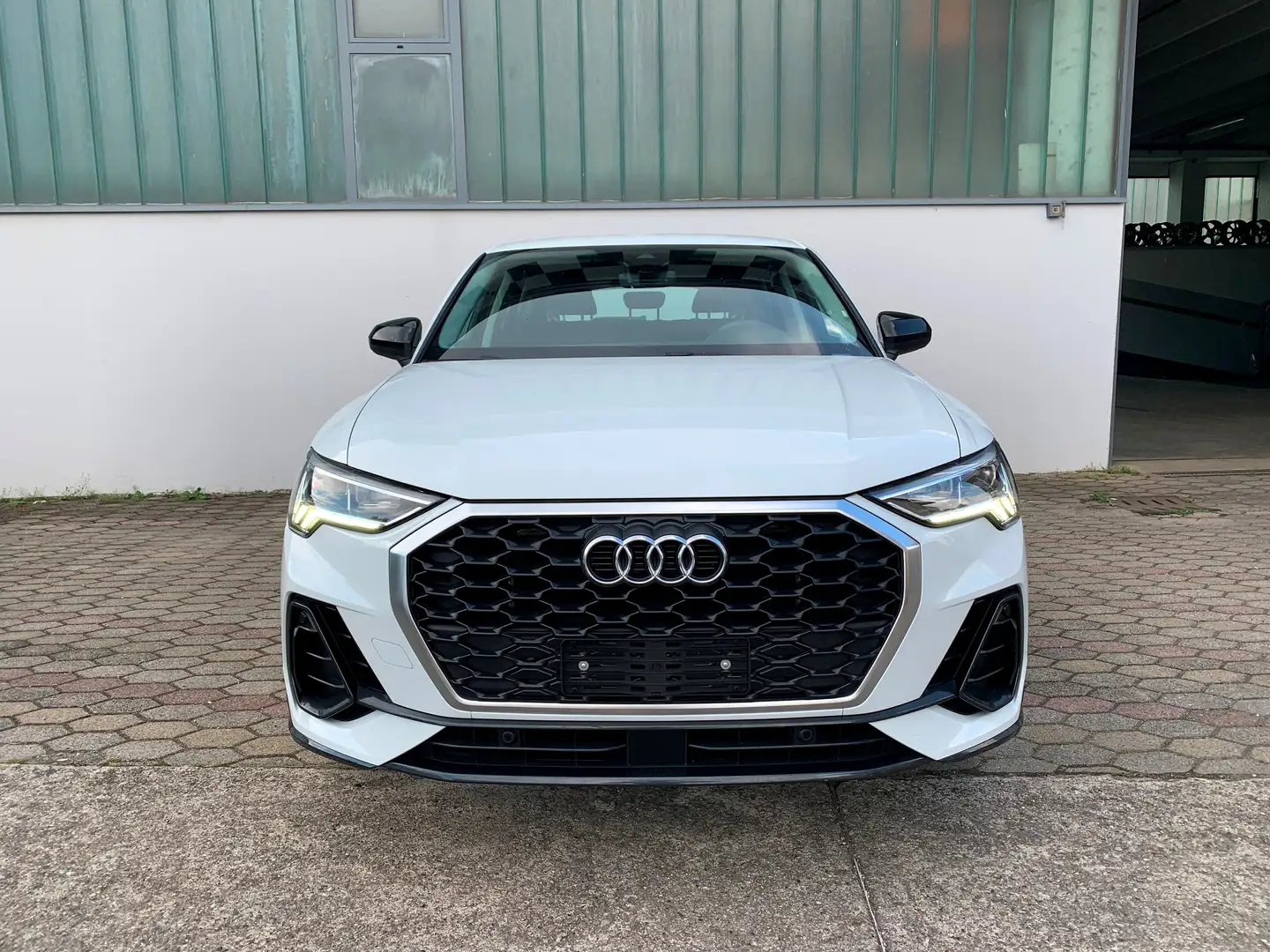 Audi Q3 SPORTBACK 35 1.5 TFSI MHEV S-TRONIC NAVI CRUISE Weiß - 2