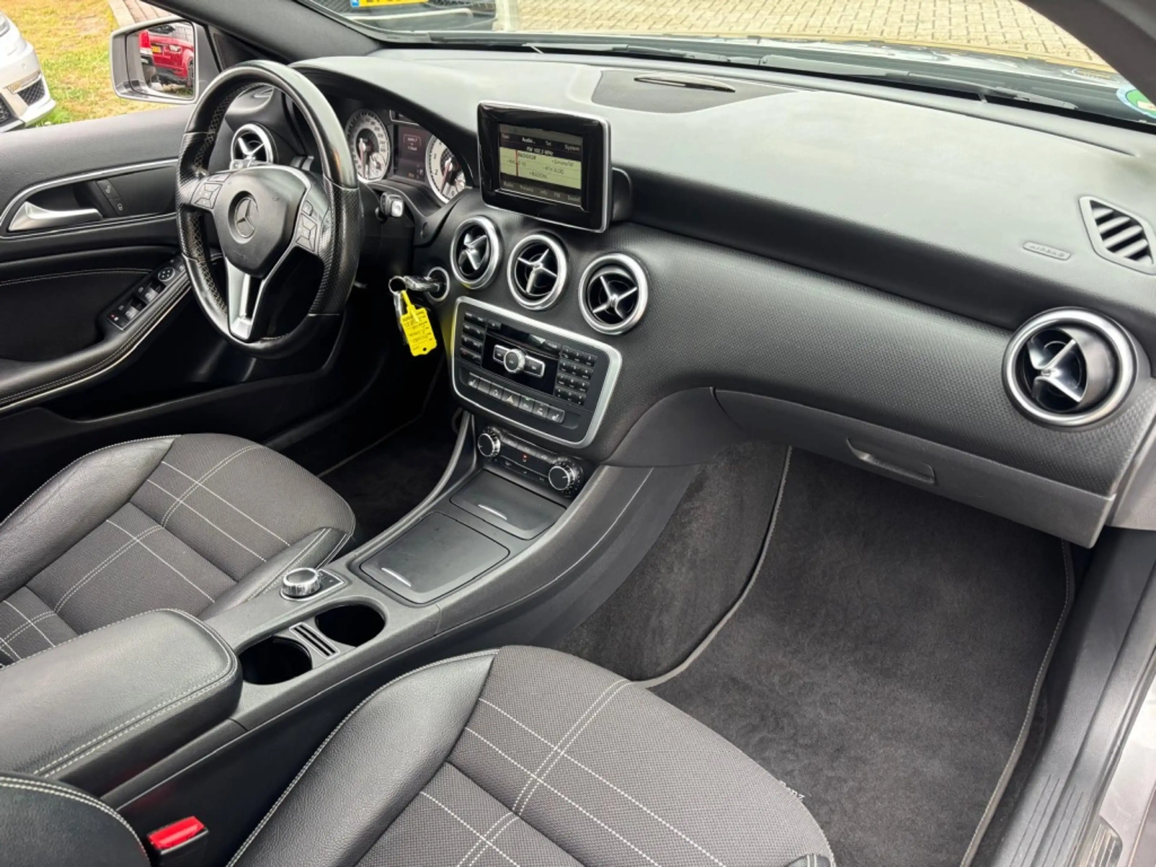 Mercedes-Benz A 180 Prestige Automaat 2014 A180 — photo 10