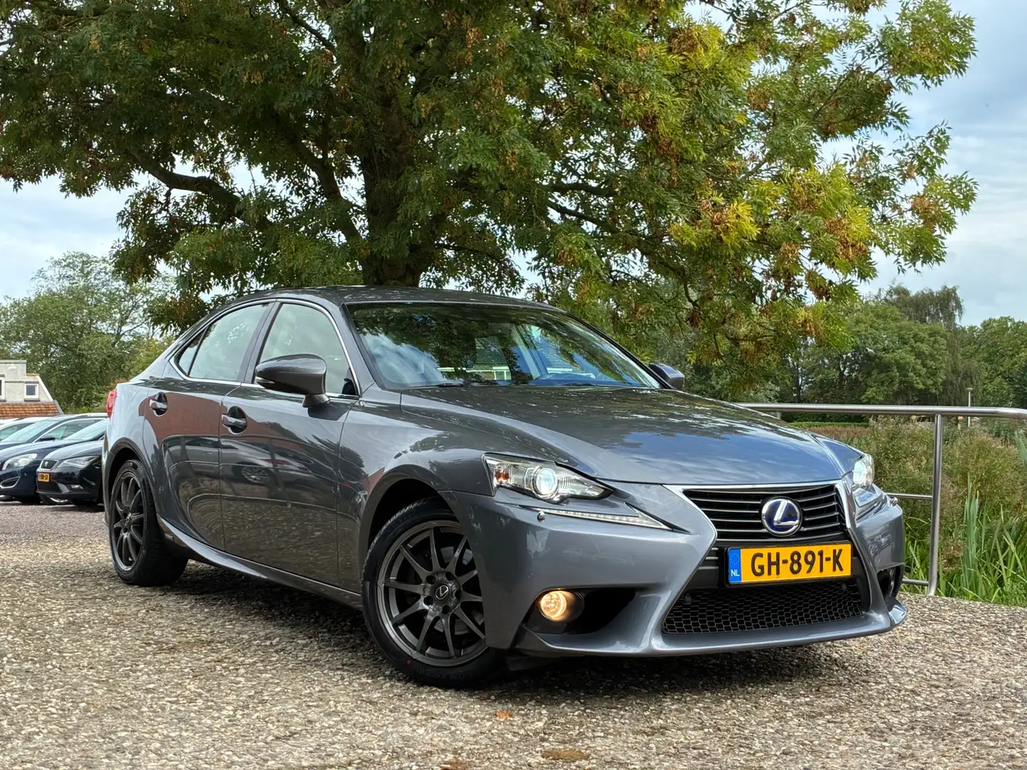 Lexus IS 300 300h Business Hybride | Xenon + Leder + Navi nu €1 Grau - 1