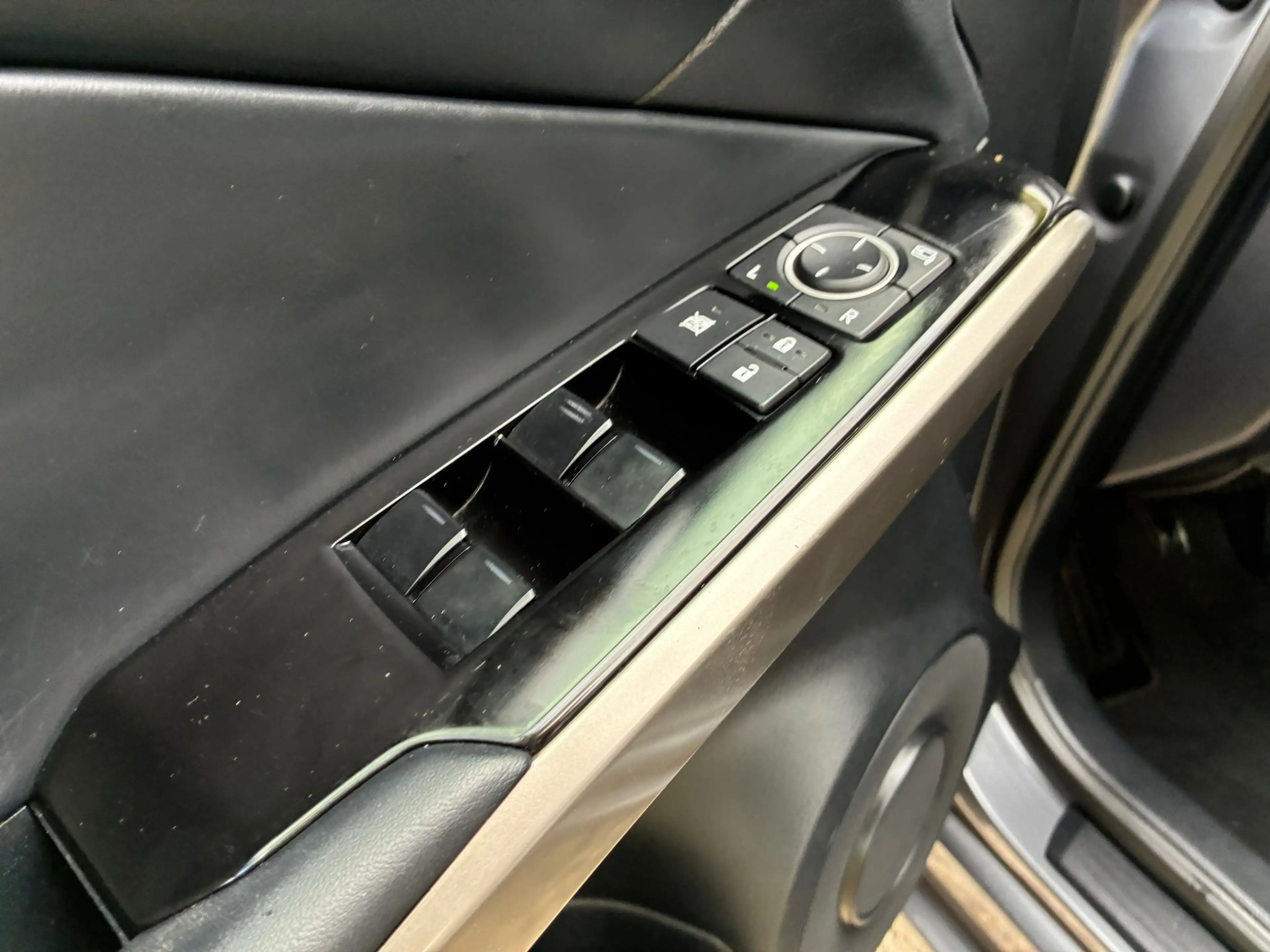 Lexus IS 300 300h Business Hybride | Xenon + Leder + Navi nu €1 — photo 15