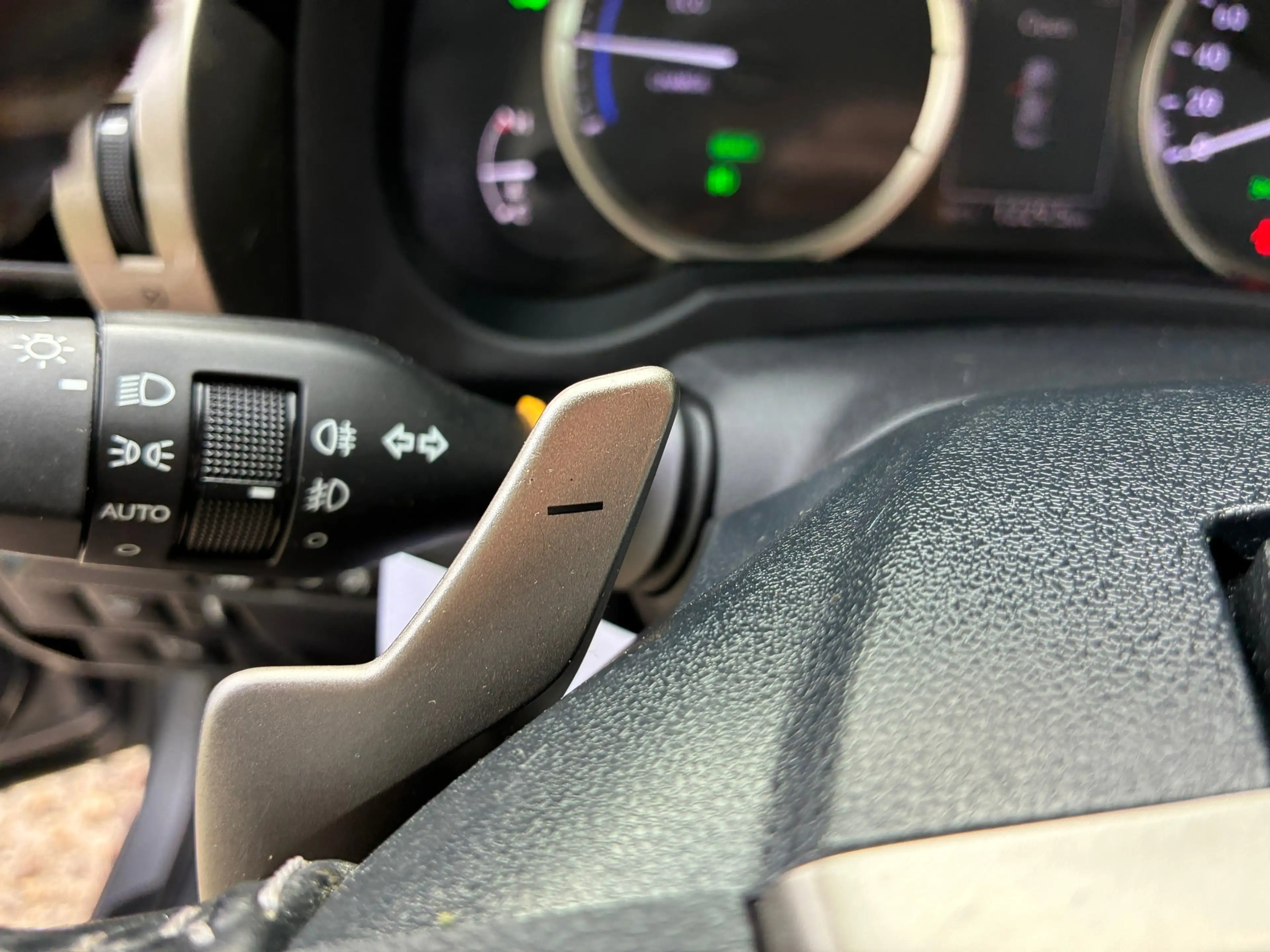 Lexus IS 300 300h Business Hybride | Xenon + Leder + Navi nu €1 — photo 18