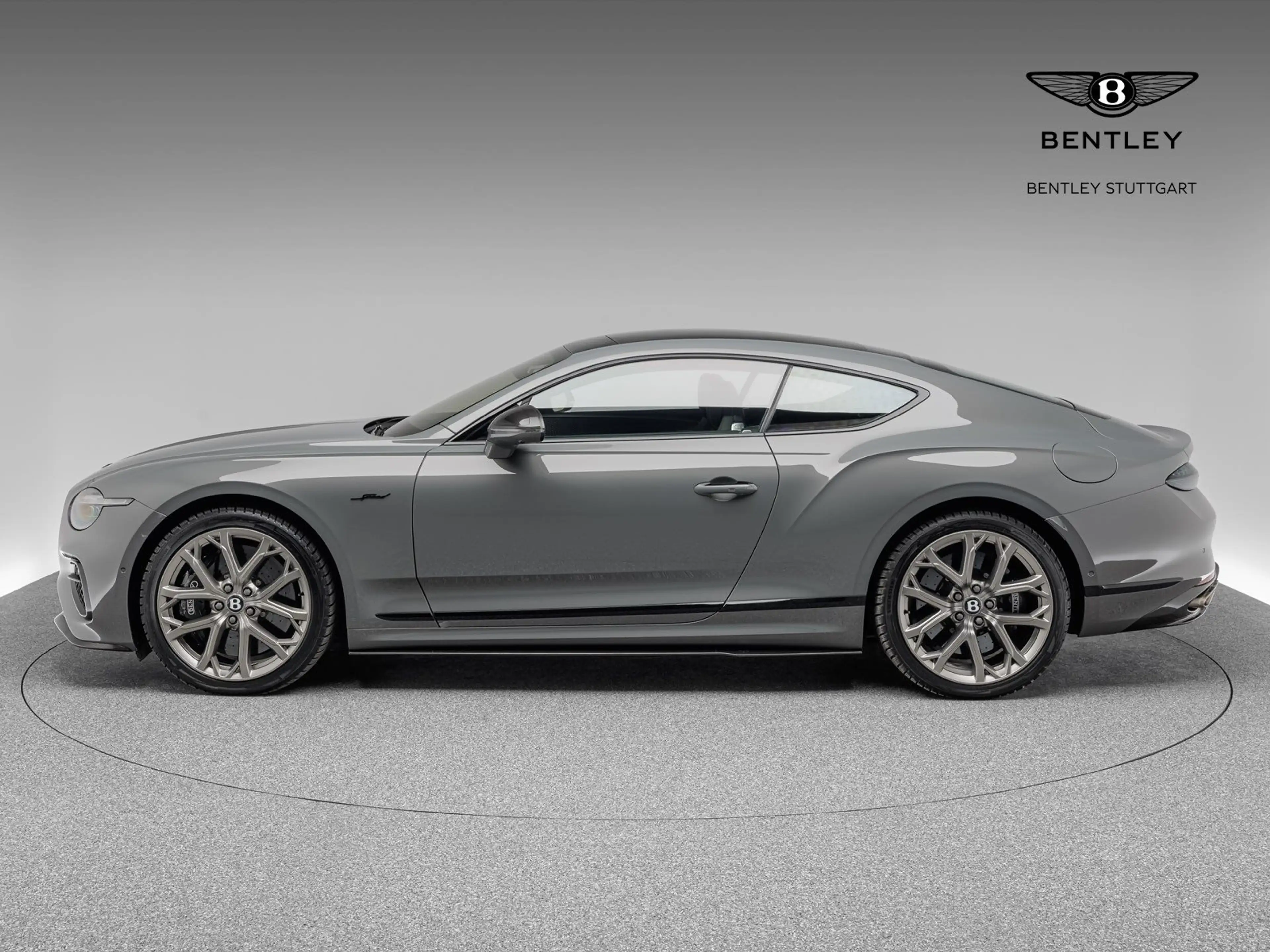 Bentley Continental GT Speed V8 Hybrid 2026 *Akra, Carbon* — photo 4