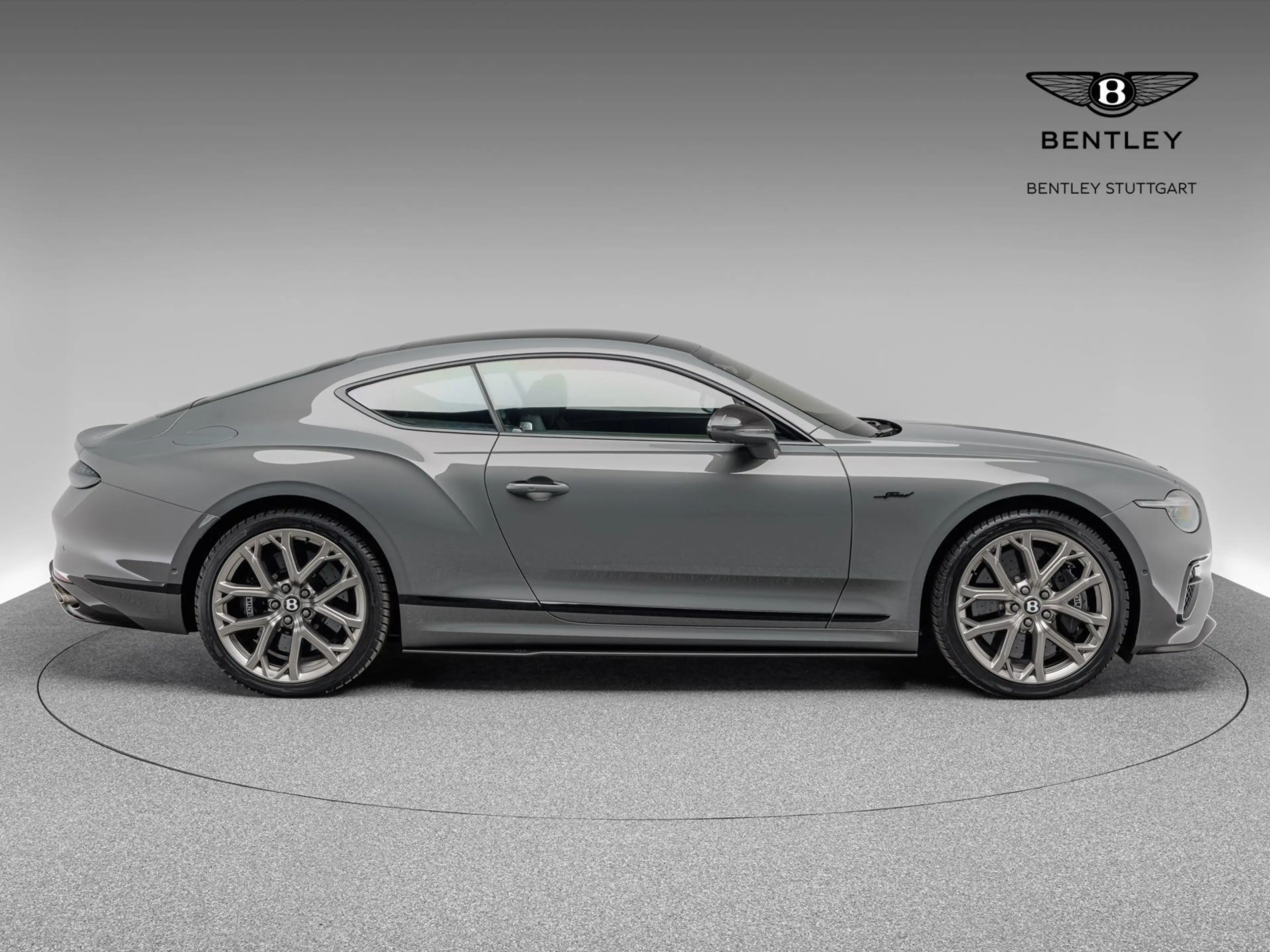 Bentley Continental GT Speed V8 Hybrid 2026 *Akra, Carbon* — photo 2