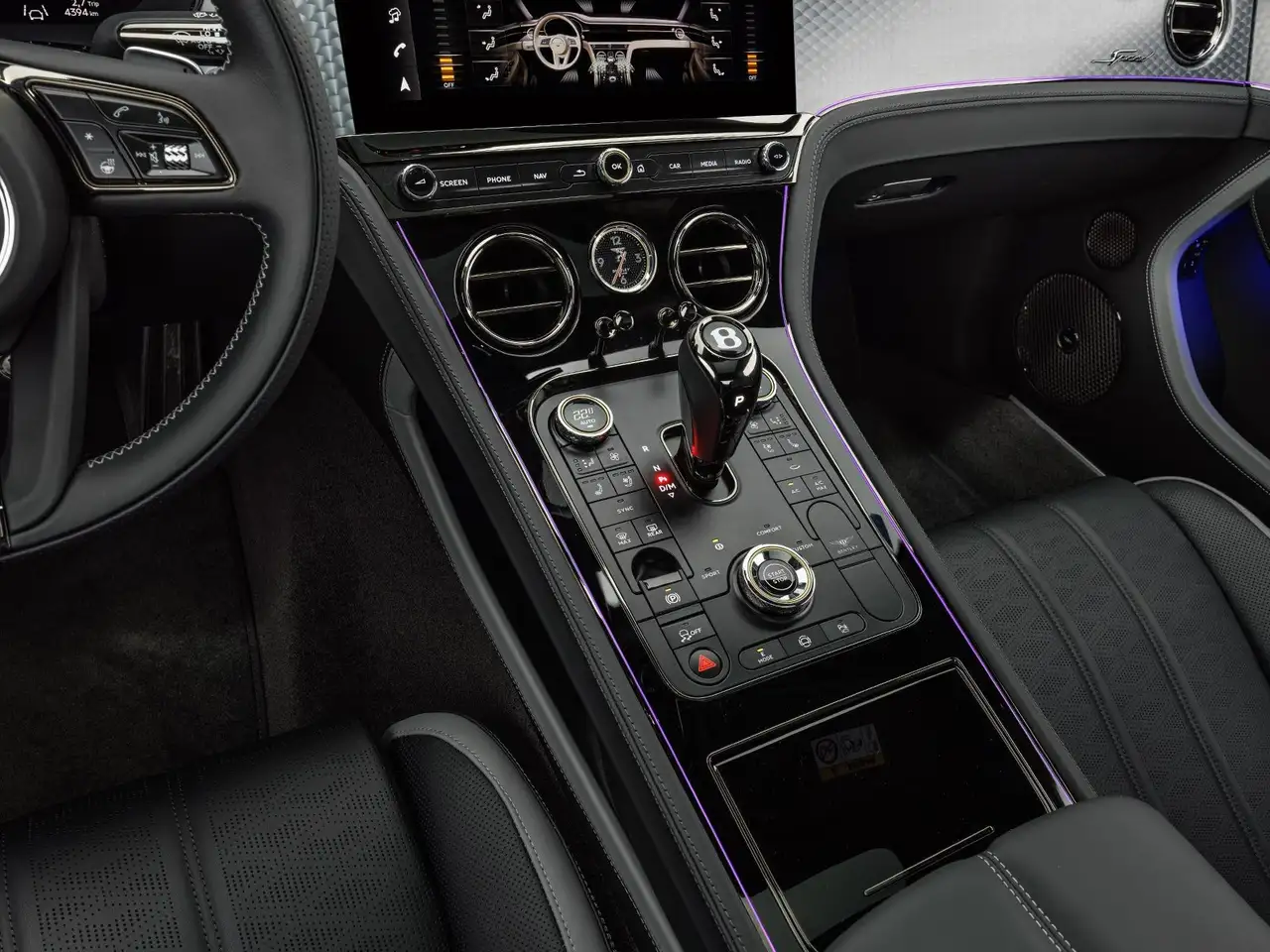 Bentley Continental 2025 — фото 12