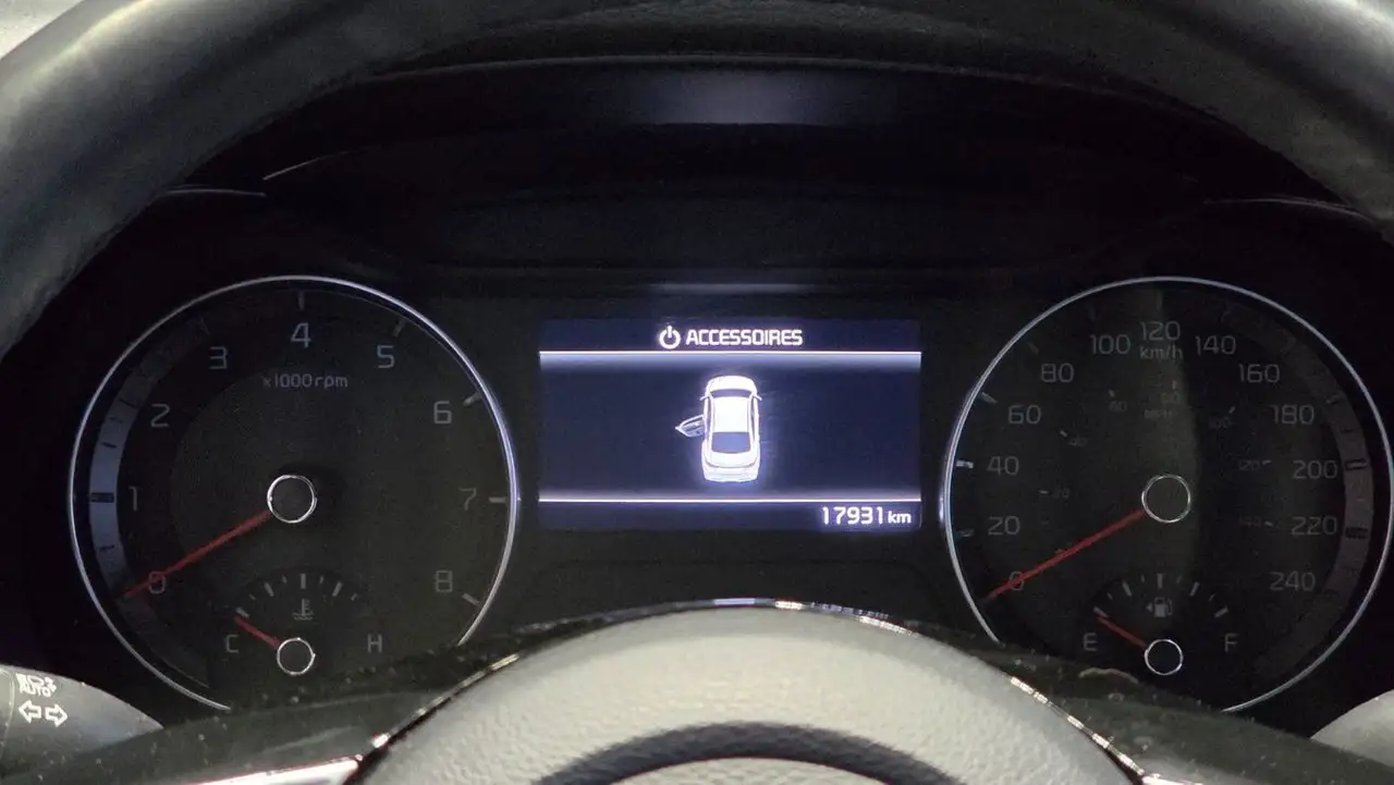 Kia Forte снимка Kia Forte