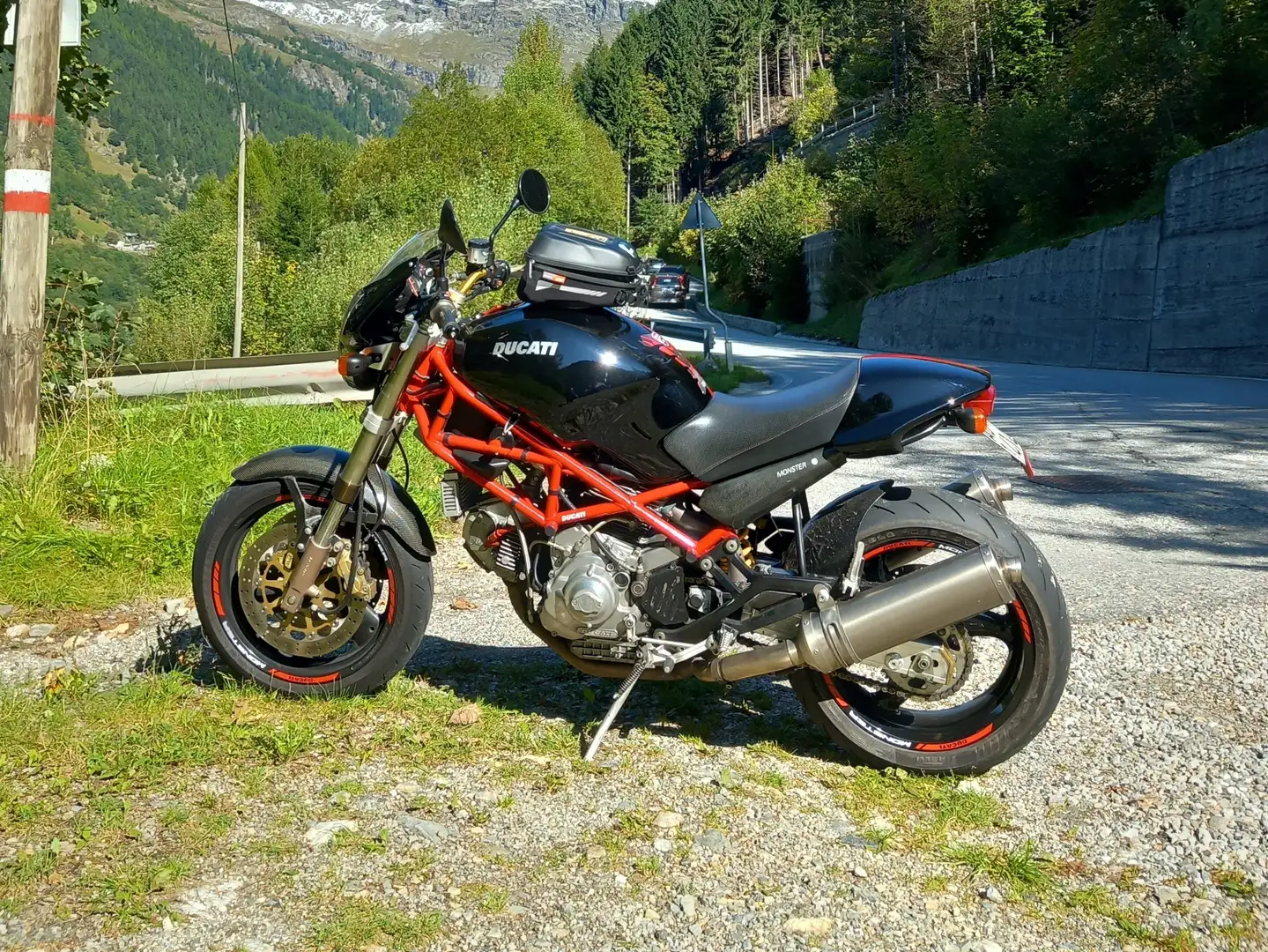 Ducati Monster 900 Noir - 2