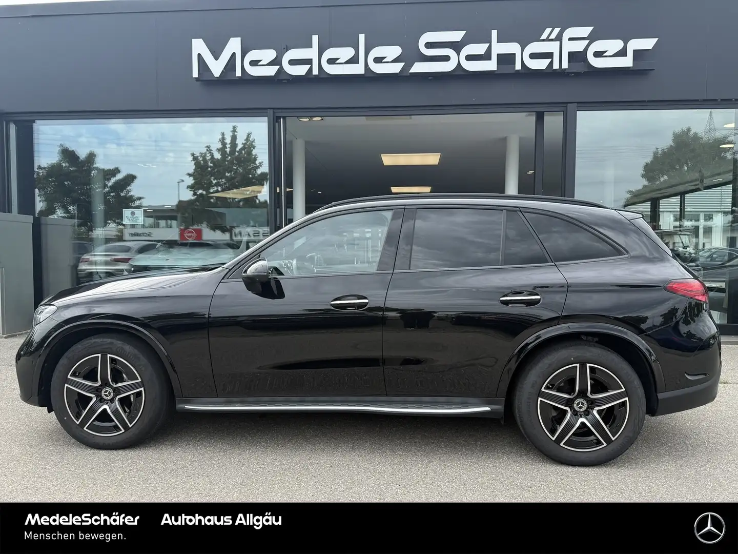 Mercedes-Benz GLC 300 GLC 300 d 4M AMG Night Premium Pano AHK 360° LED Schwarz - 2