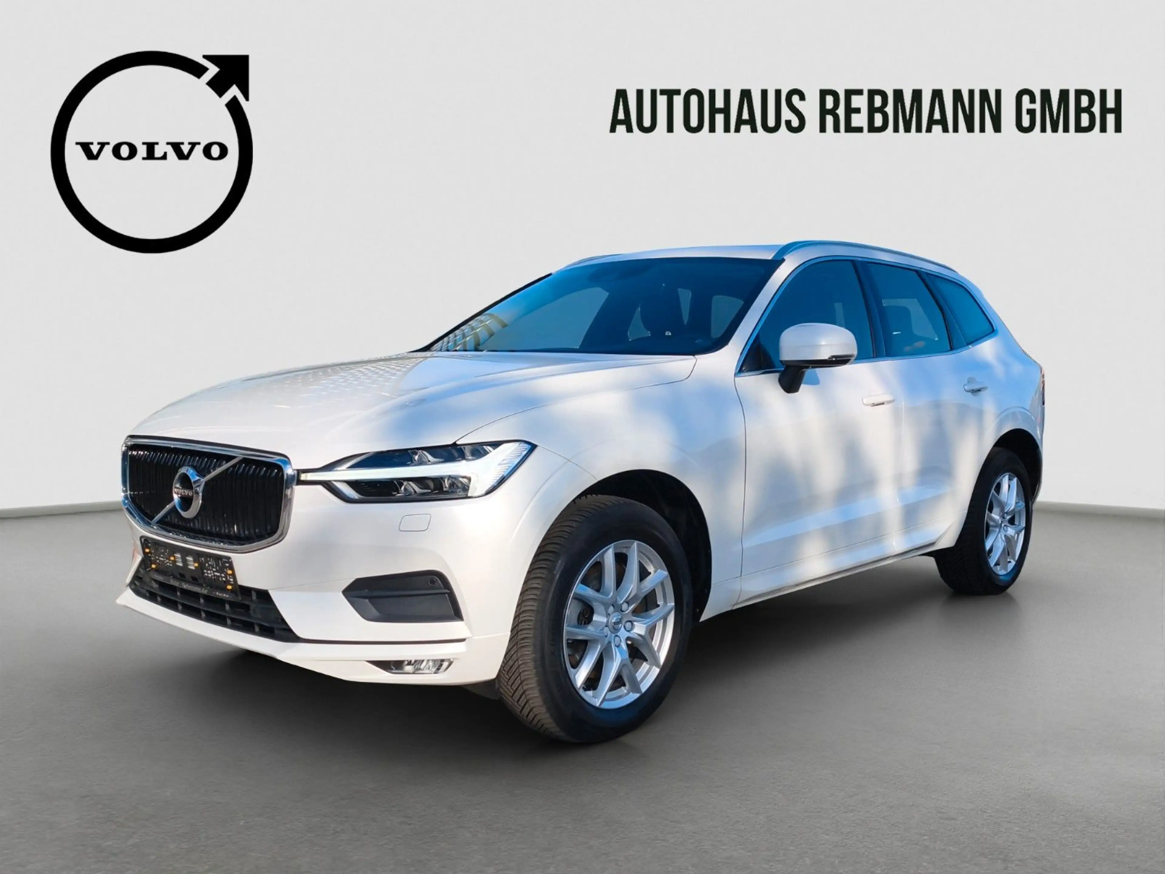 Volvo XC60 B4 Momentum Pro AWD