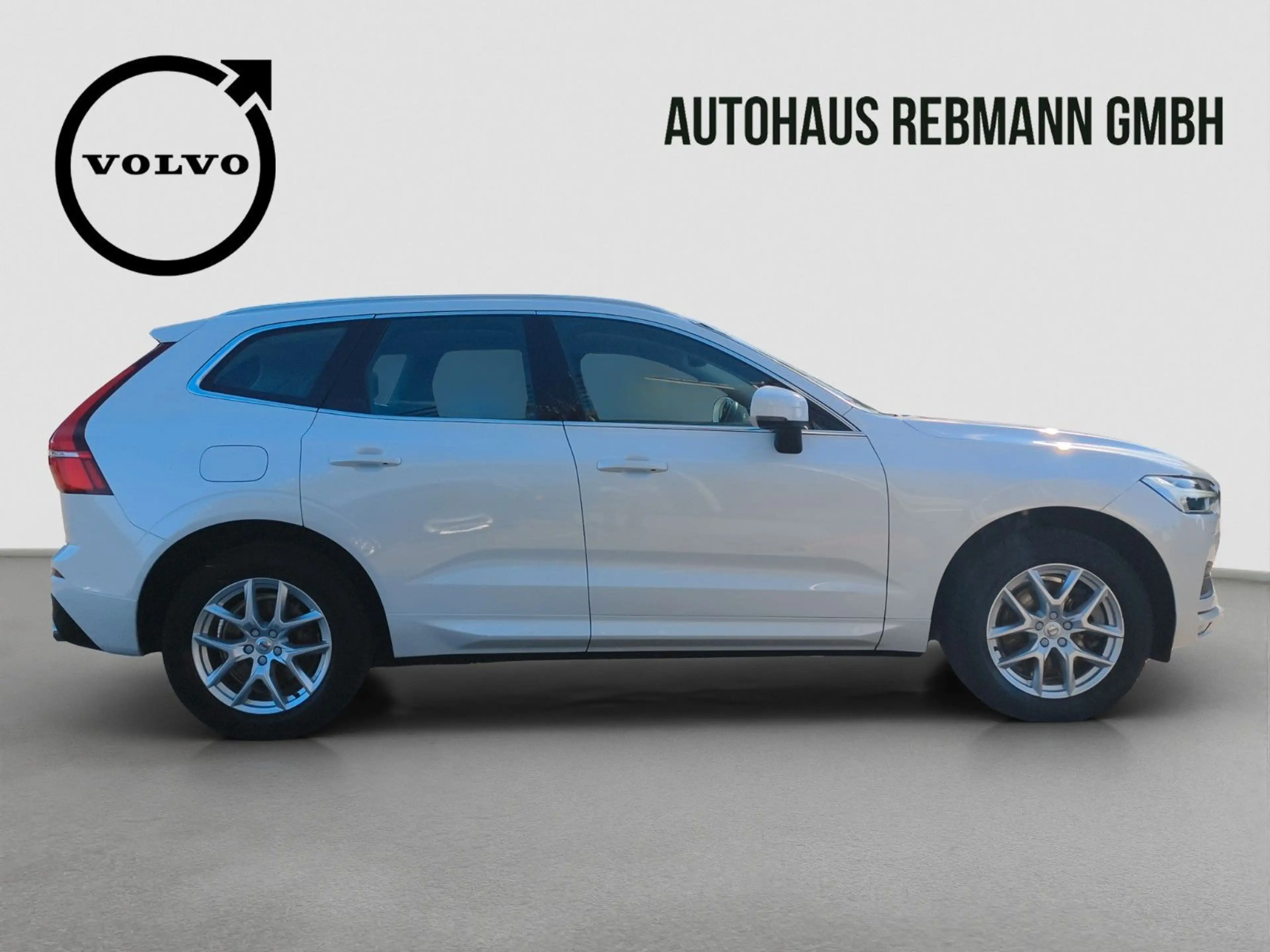 Volvo XC60 B4 Momentum Pro AWD — photo 7