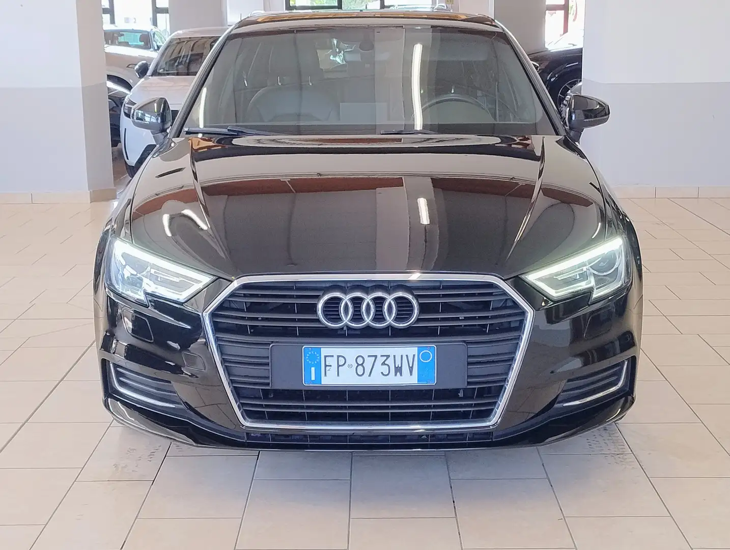 Audi A3 SPB 35tfsi 150cv DESIGN 150cv s-tronic LED NAVI Nero - 2