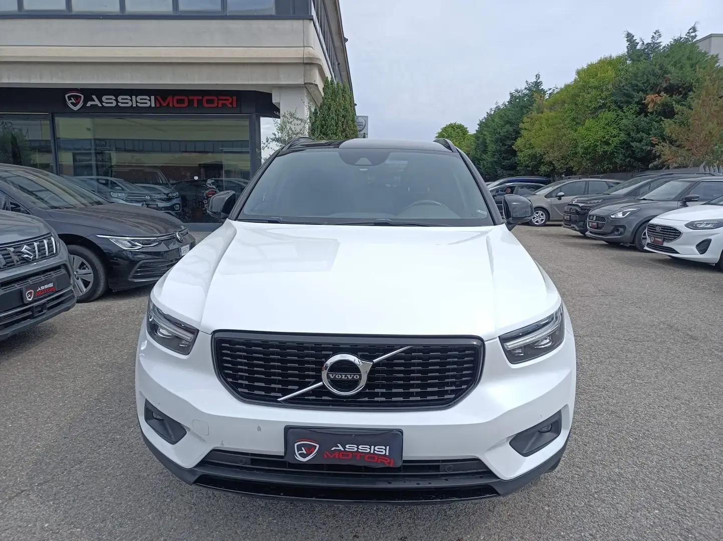 Volvo XC40 XC40 2.0 d4 R-design awd geartronic Wit - 2