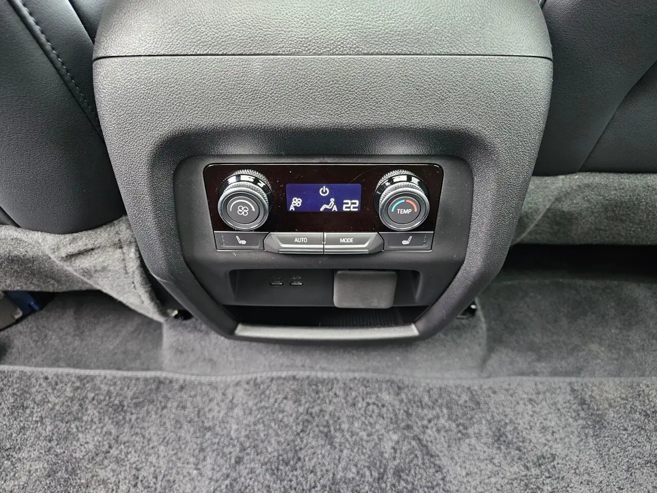 Buick Enclave снимка Buick Enclave