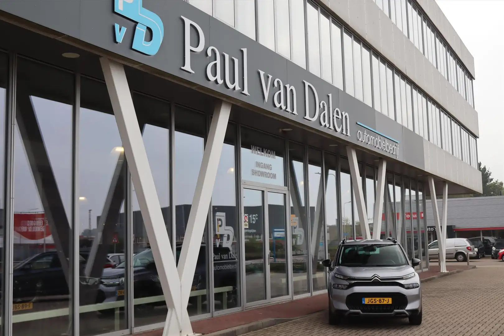 Citroen C3 Aircross 1.2T 110PK PLUS Navi | Dab | Clima | Carplay/Andro Gris - 2