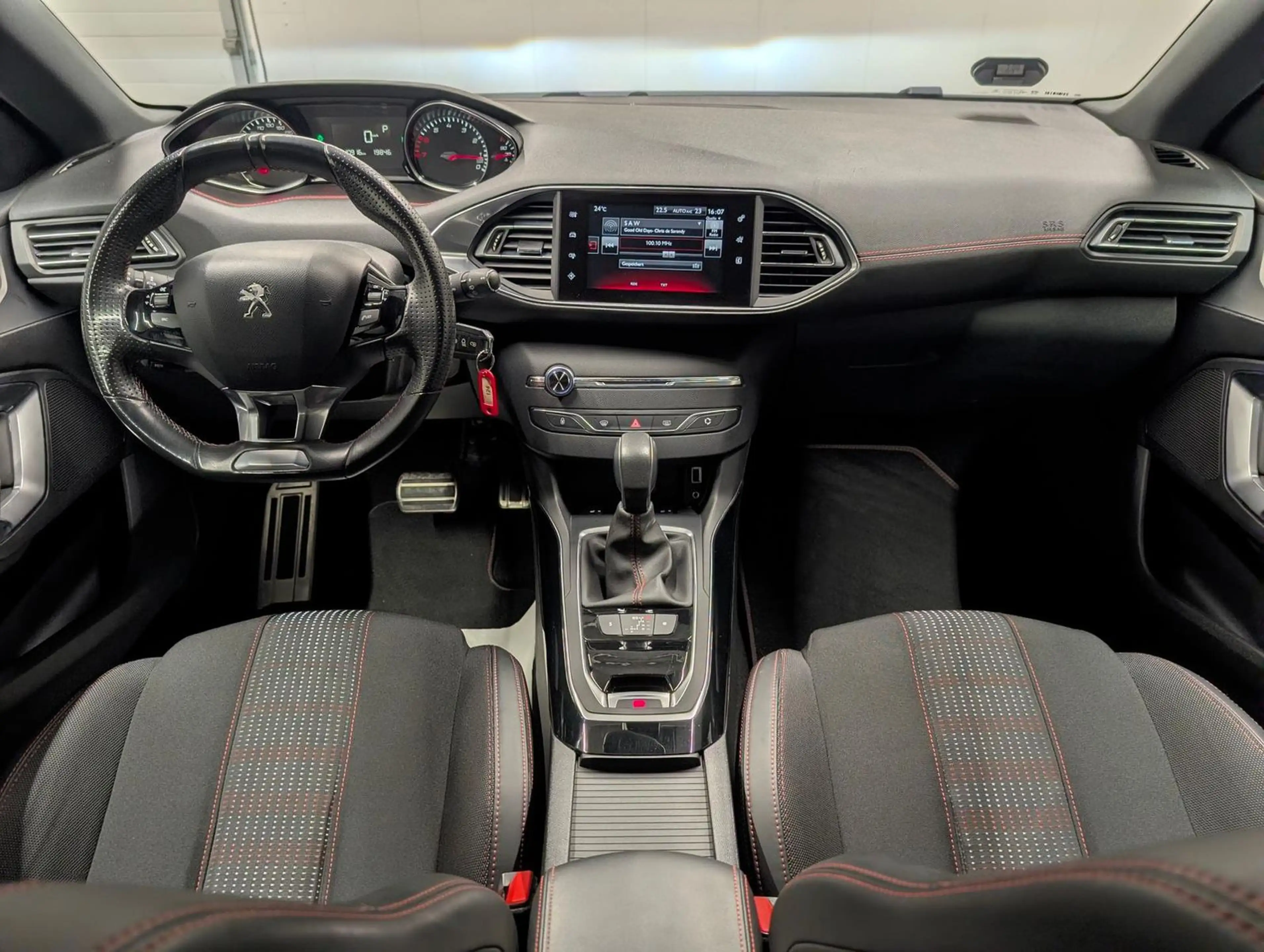 Peugeot 308 Allure GT-Line LED/Navi/SHZ/Kam/Tempom./17LM — photo 11