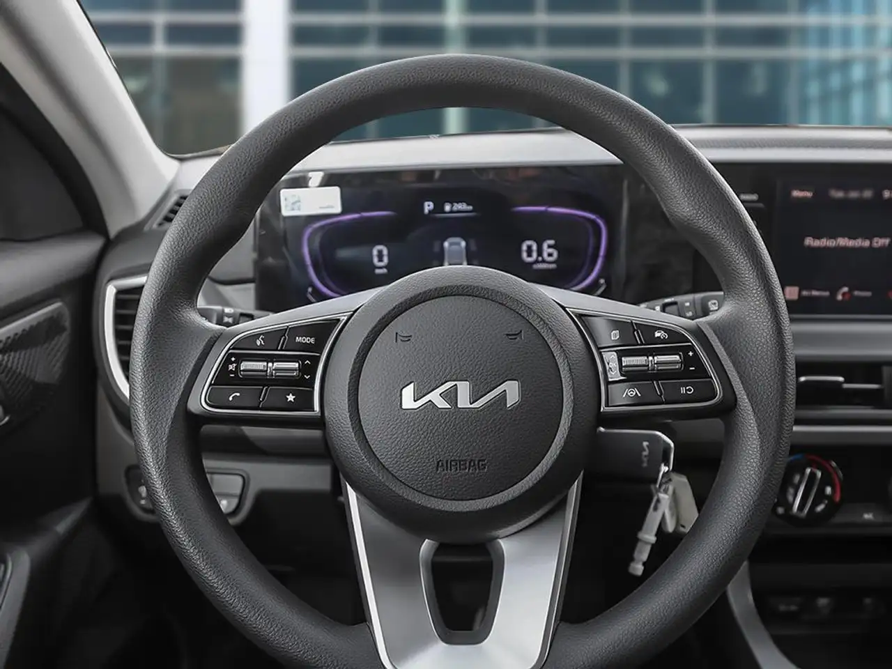 Kia Seltos снимка Kia Seltos
