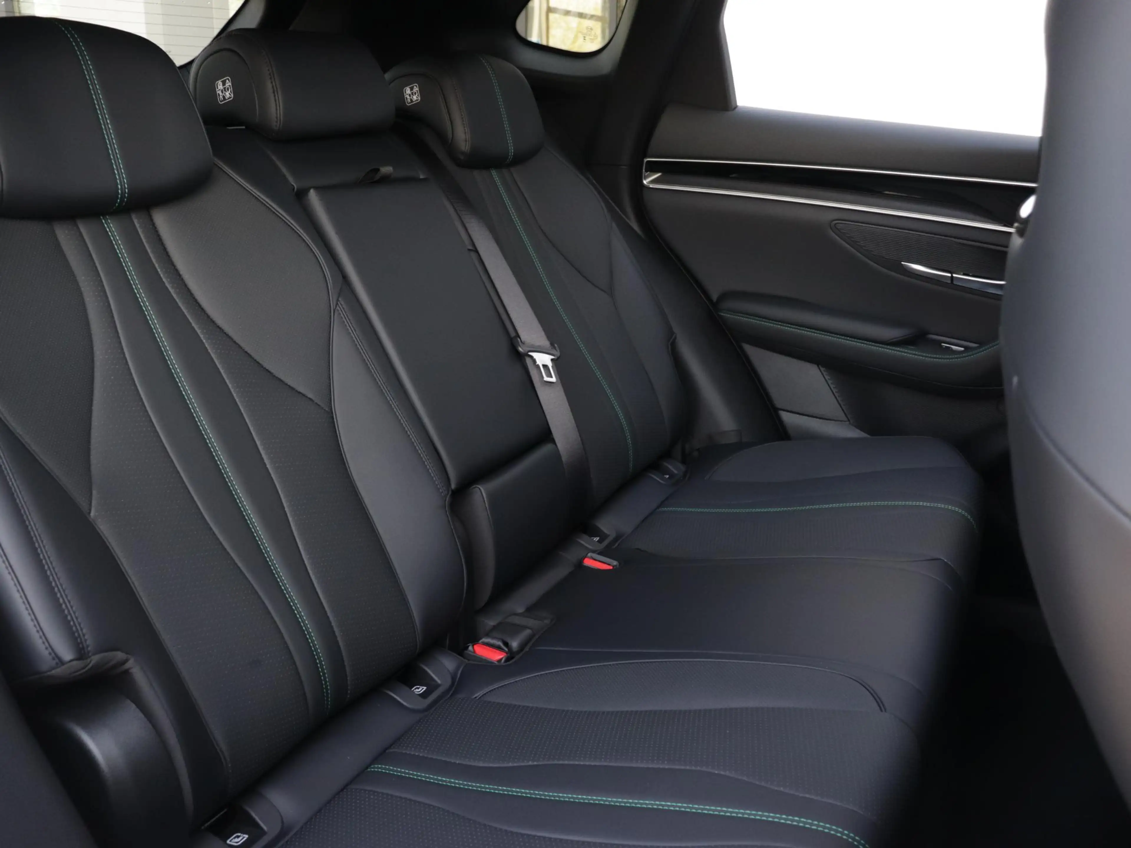 BYD Seal U 1.5 DM-i FWD Boost | €3000 korting | Panoramadak | — photo 10