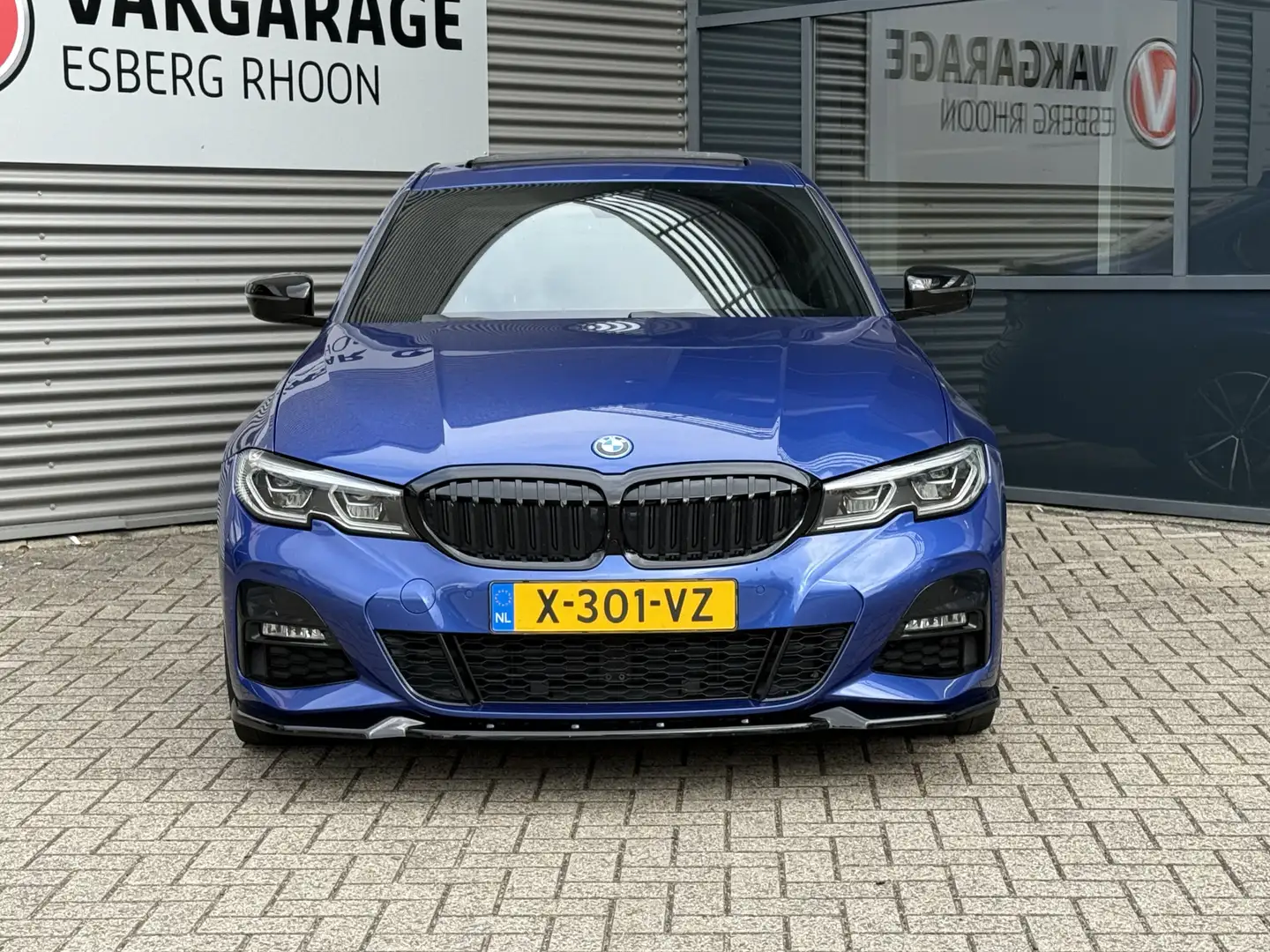 BMW 330 3-serie 330e xDrive High Executive M-SPORT SCHUIFD Bleu - 2