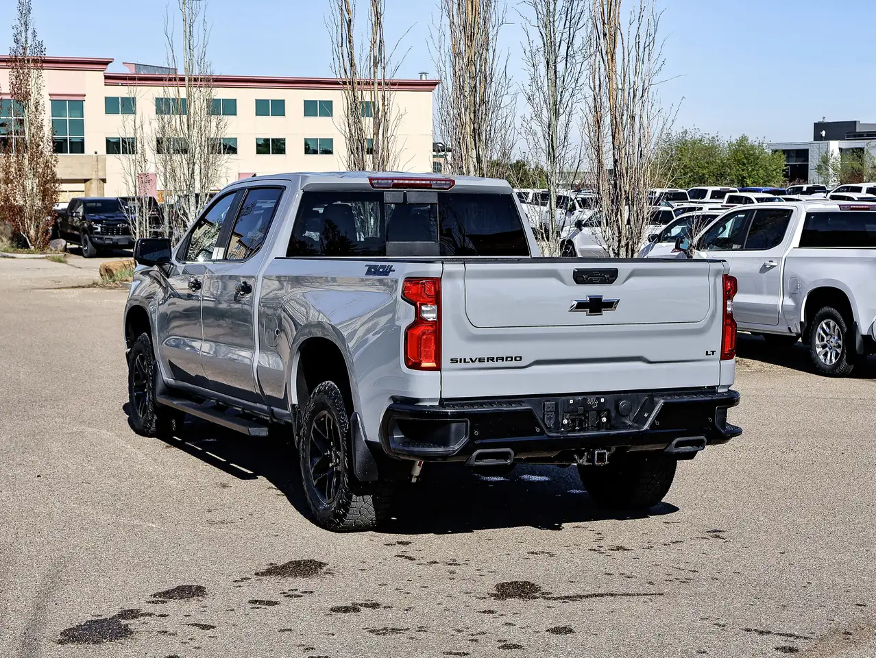 Chevrolet Silverado 1500 снимка Chevrolet Silverado 1500