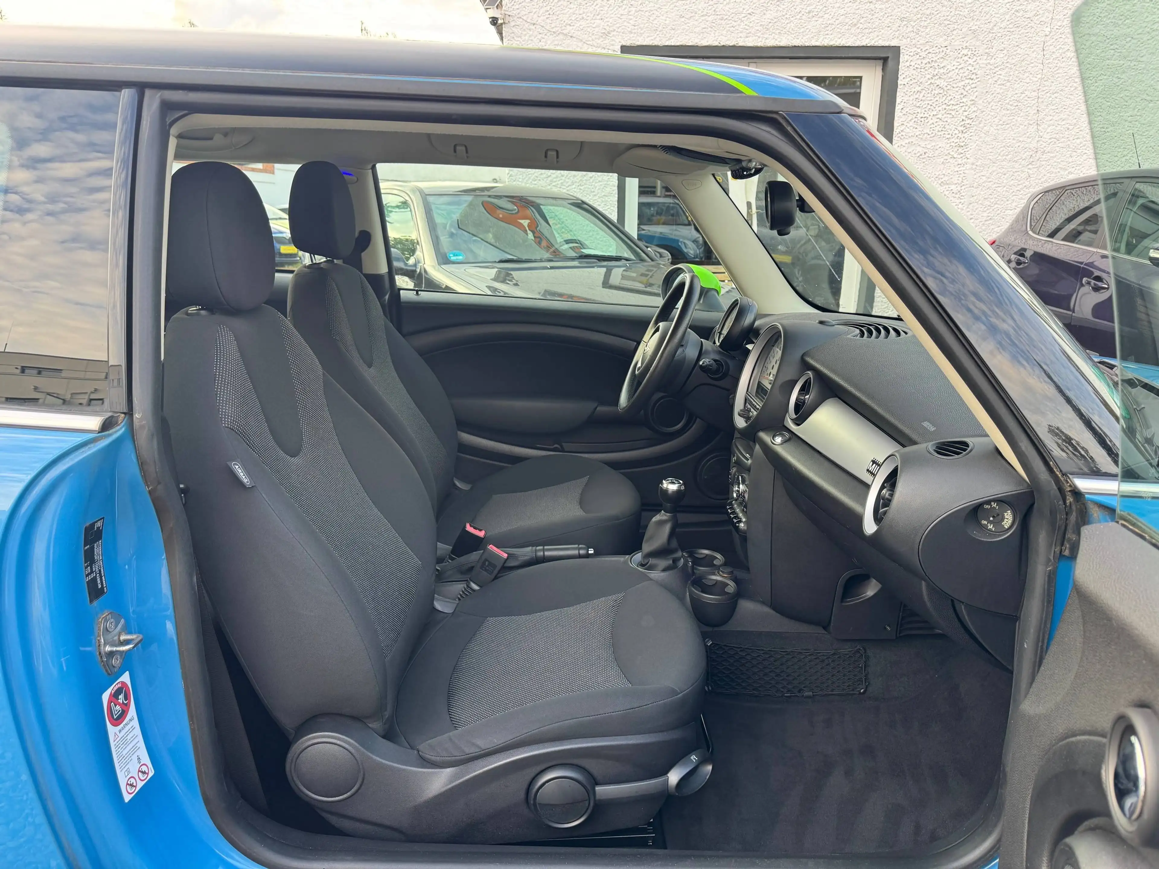 MINI One Brick Lane, erst 60.000km! — photo 11