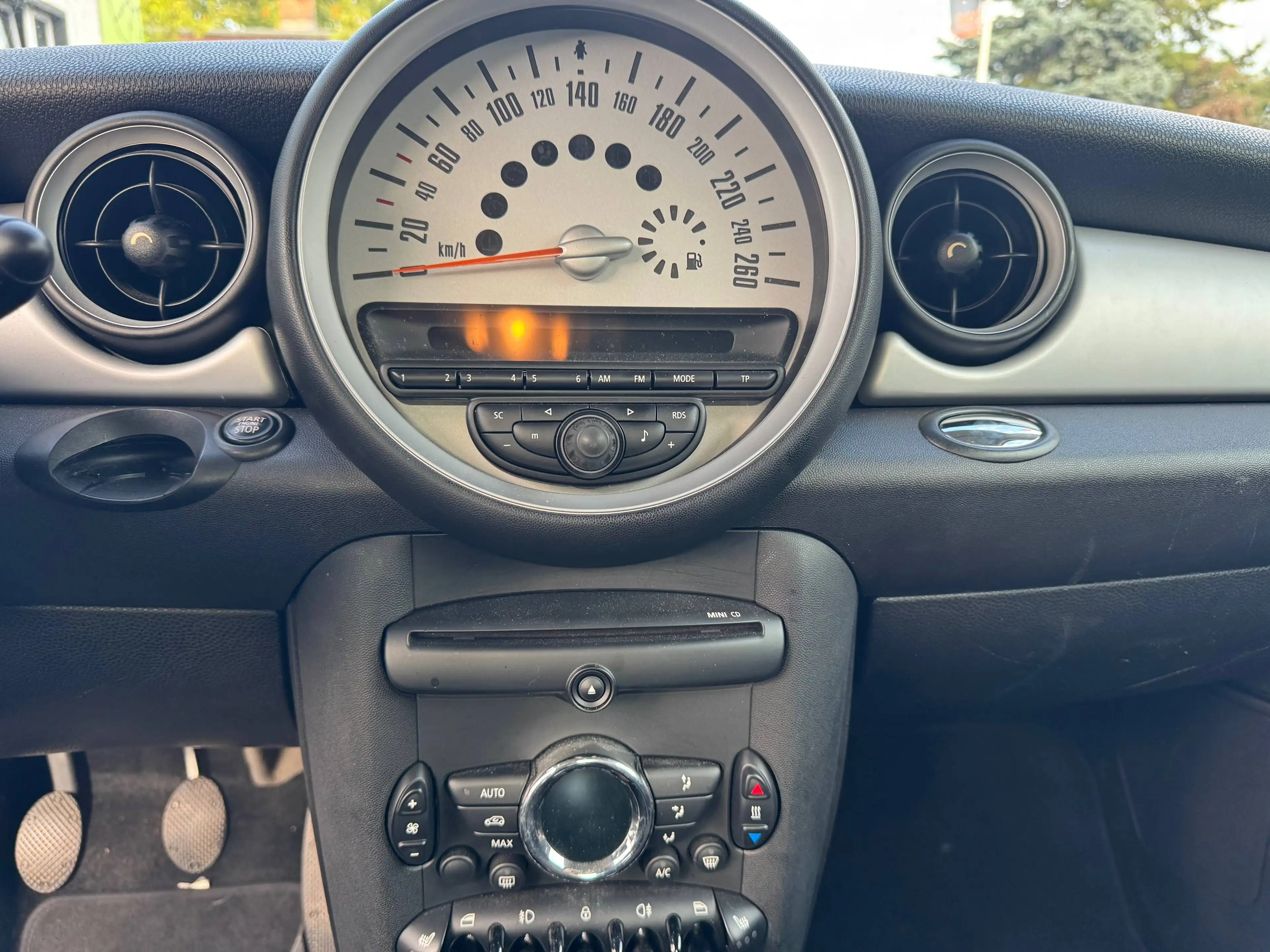 MINI One Brick Lane, erst 60.000km! — photo 8