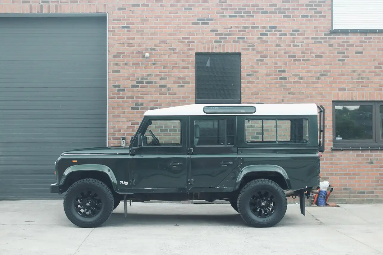 Land Rover Defender TD5 16P // Lichte vracht — foto 2