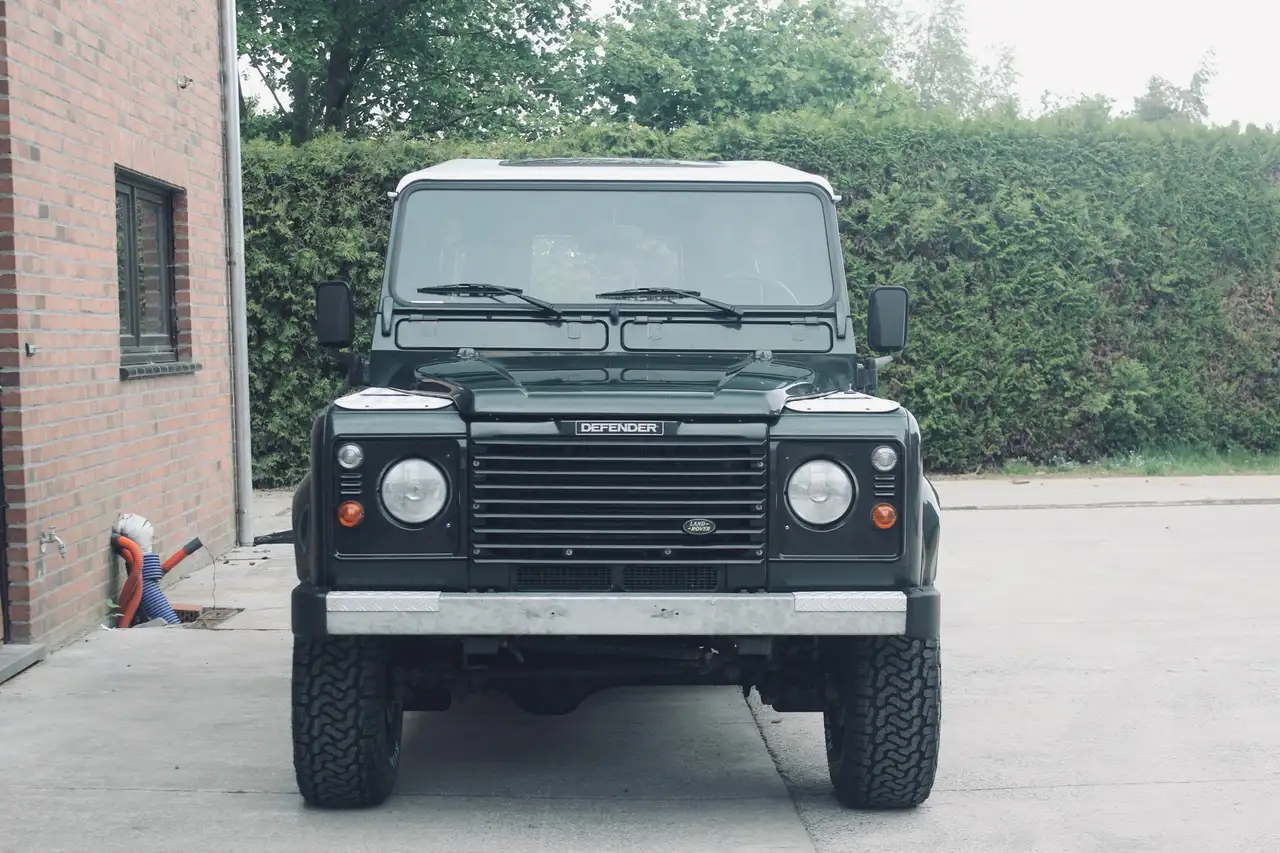 Land Rover Defender TD5 16P // Lichte vracht — foto 4