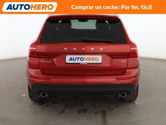 Volvo XC60 view 5