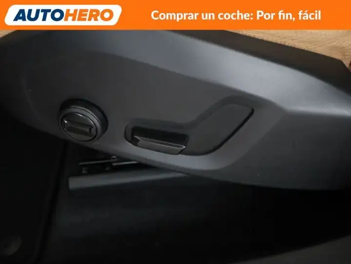 Volvo XC60 2019, foto 30