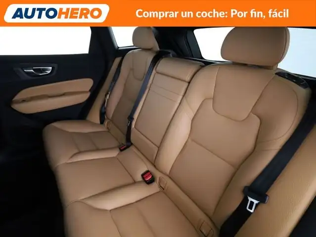 Volvo XC60 view 15
