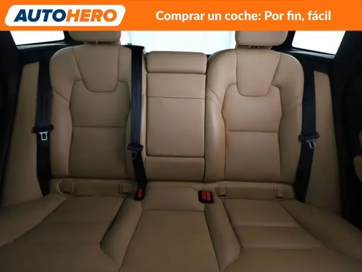 Volvo XC60 2019, foto 16