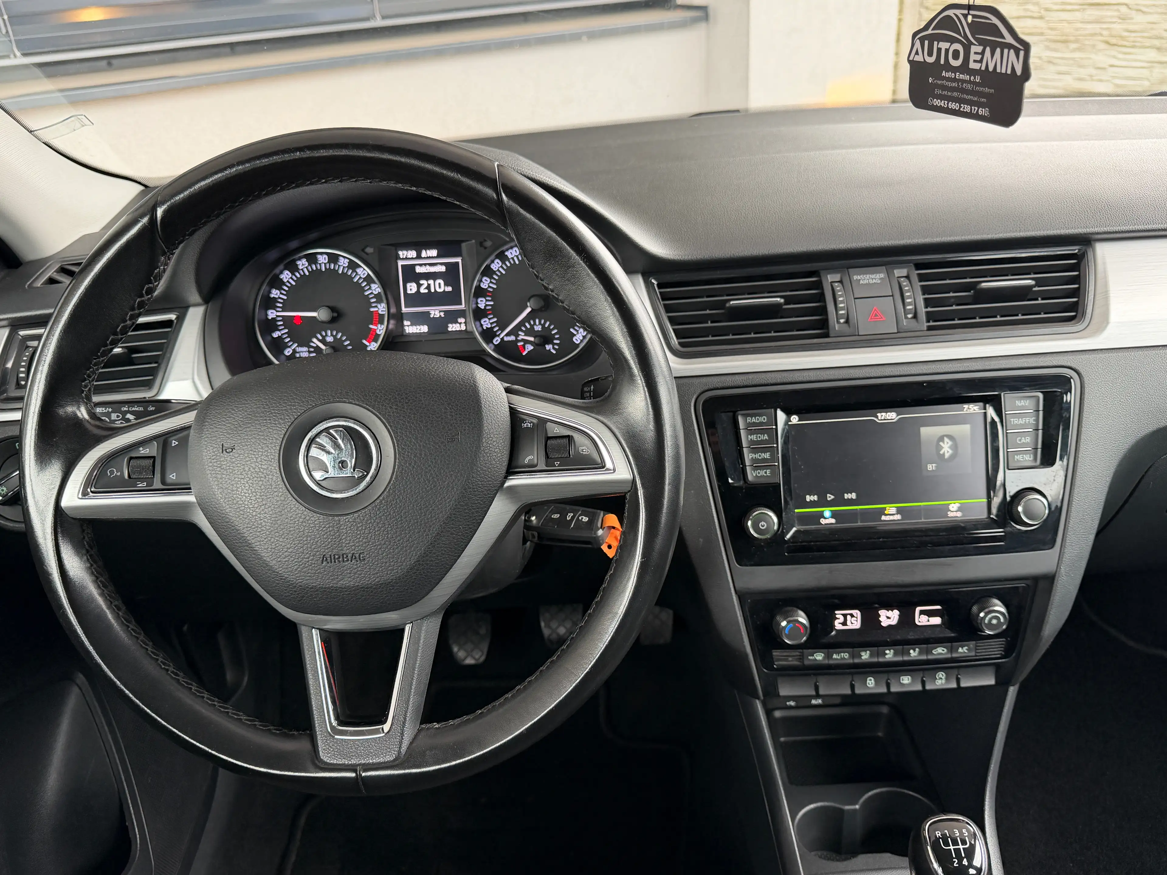 Skoda Rapid/Spaceback Spaceback 1,4 TDI Elegance — photo 12
