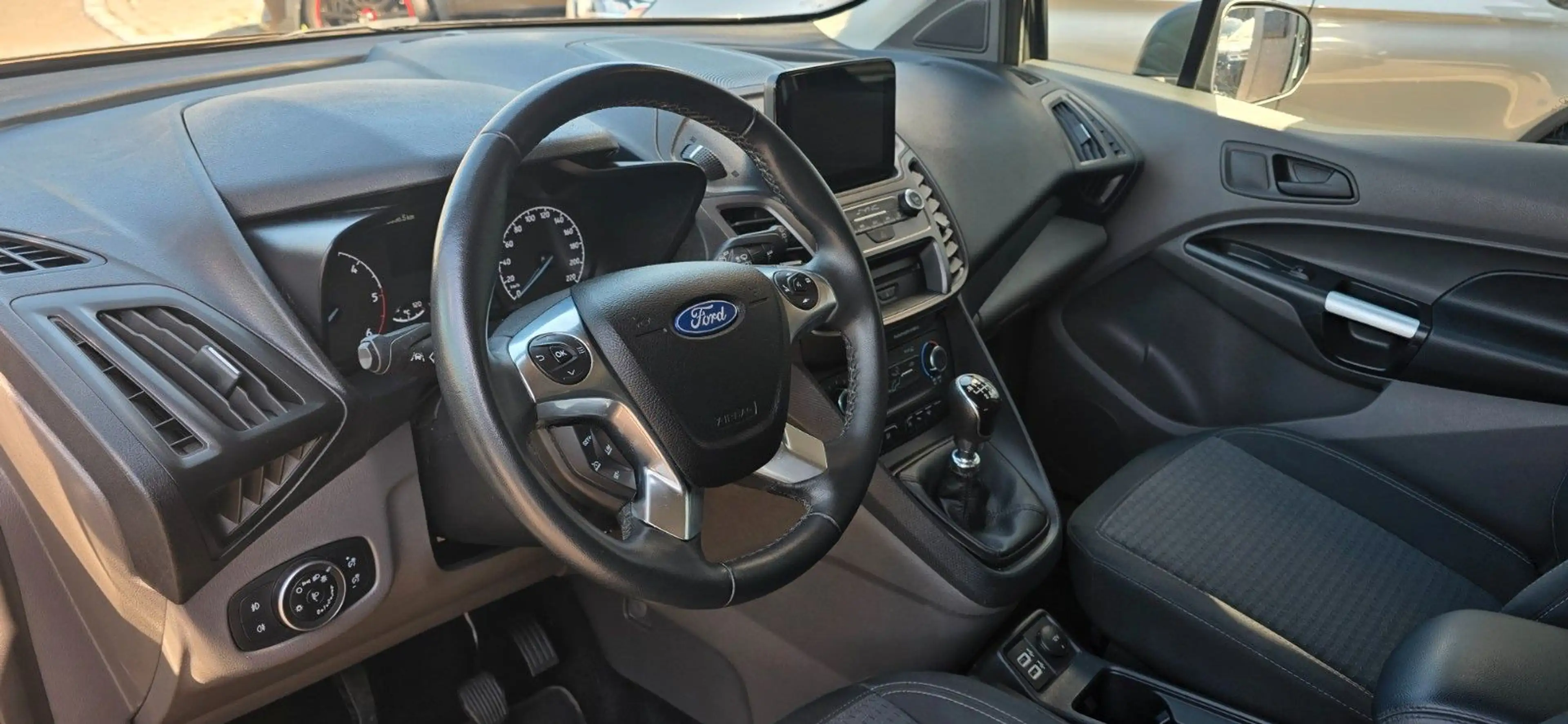Ford Grand Tourneo Connect*ASSIST*KLIMA*SYNC* — photo 8