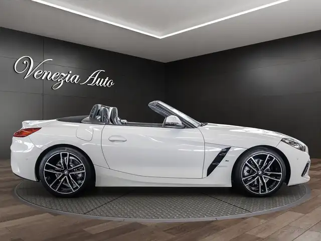 BMW Z4 view 10