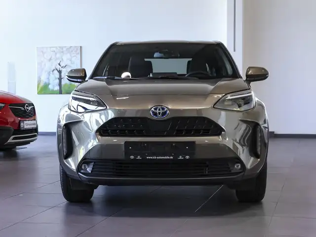 Toyota Yaris Cross view 5