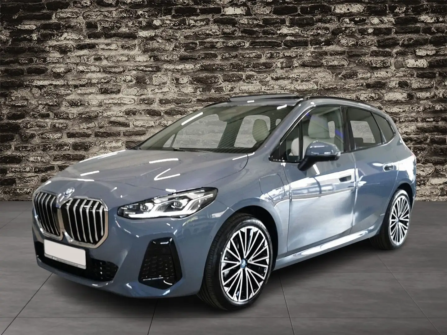 BMW 230 230e xDrive Active Tourer Aut.  Plug-In-Hybrid Grau - 1
