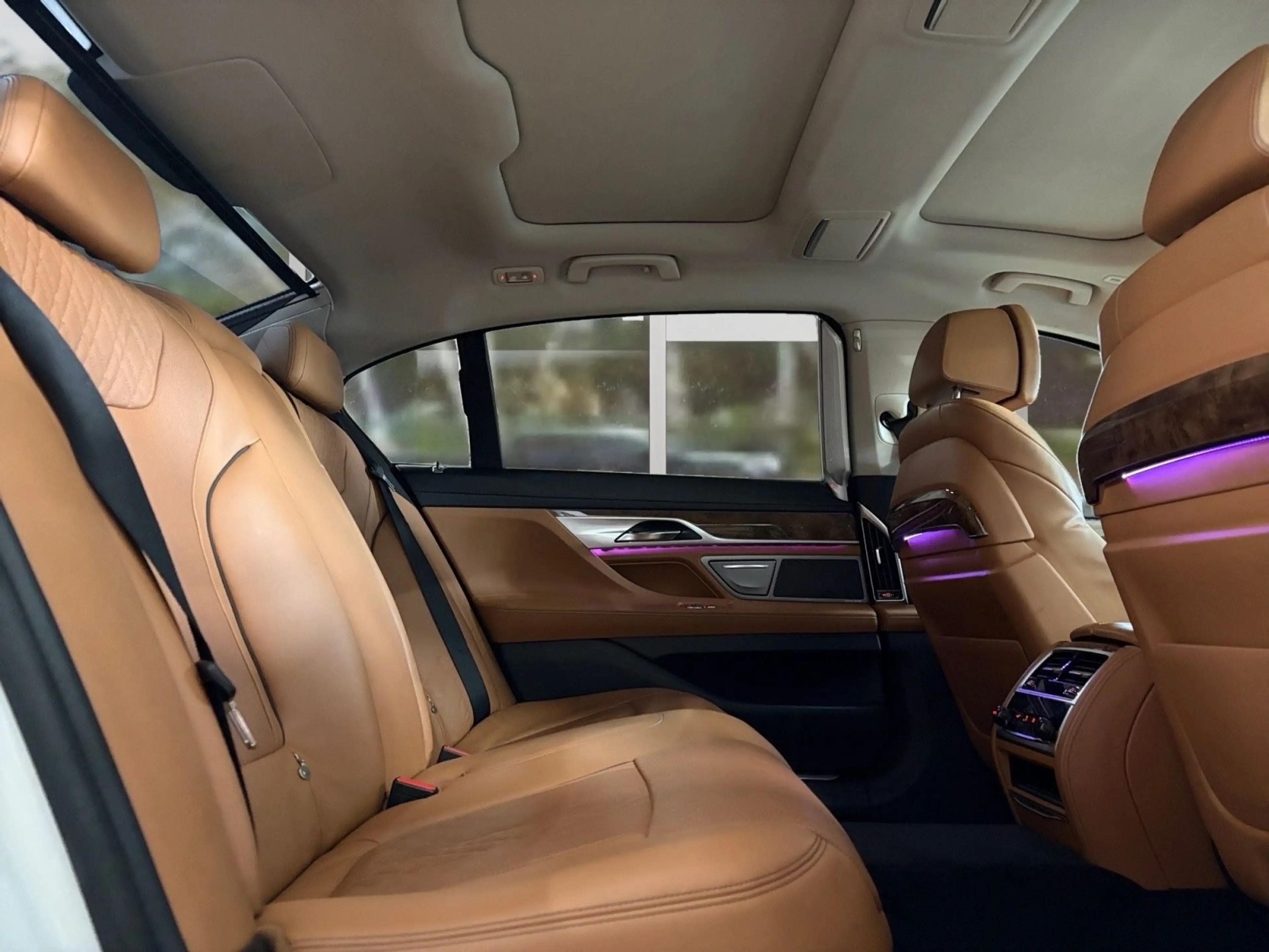 BMW 750 Li Aut., Inspektion+ Tüv/Au Neu — photo 11
