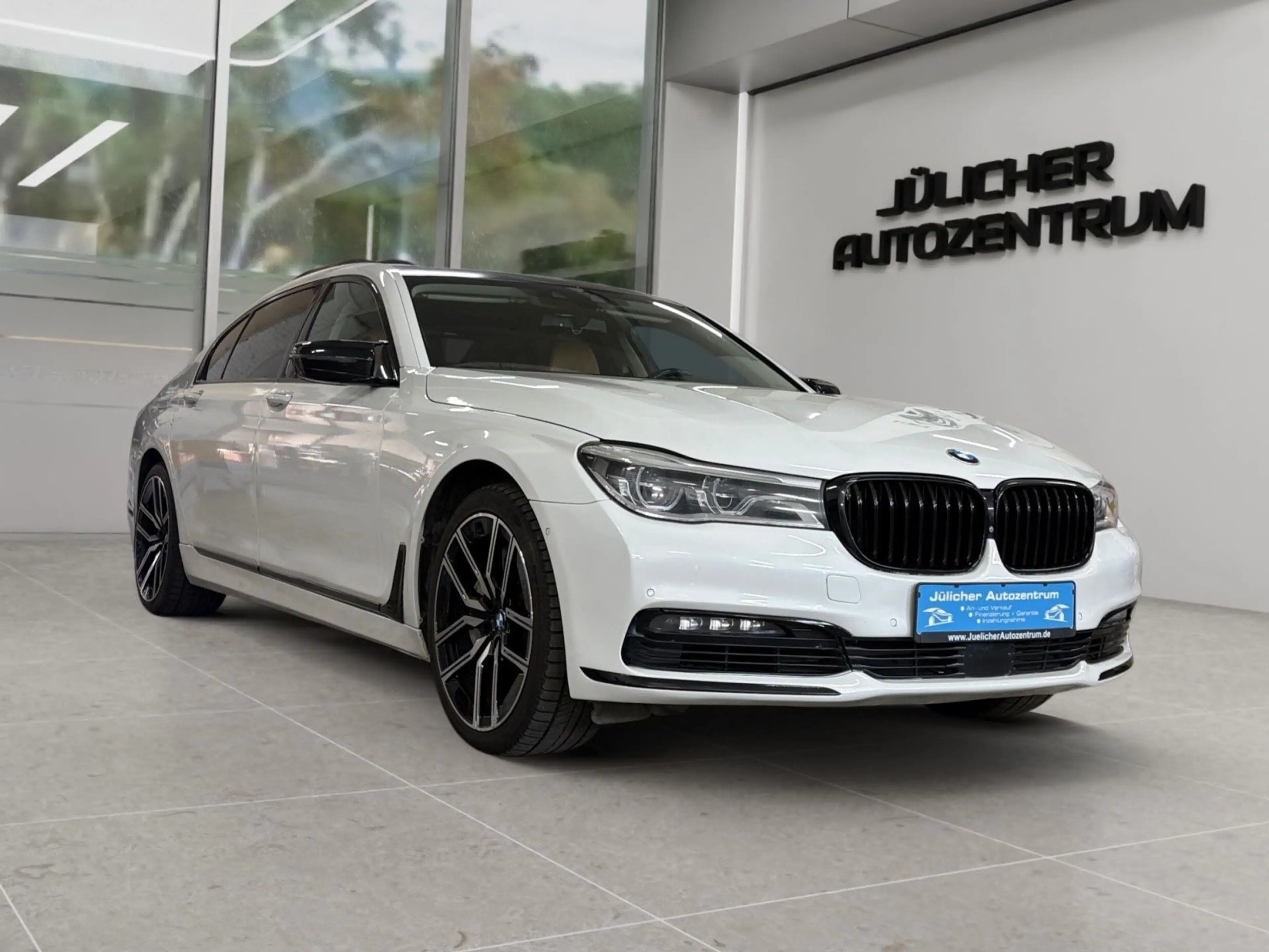 BMW 750 Li Aut., Inspektion+ Tüv/Au Neu
