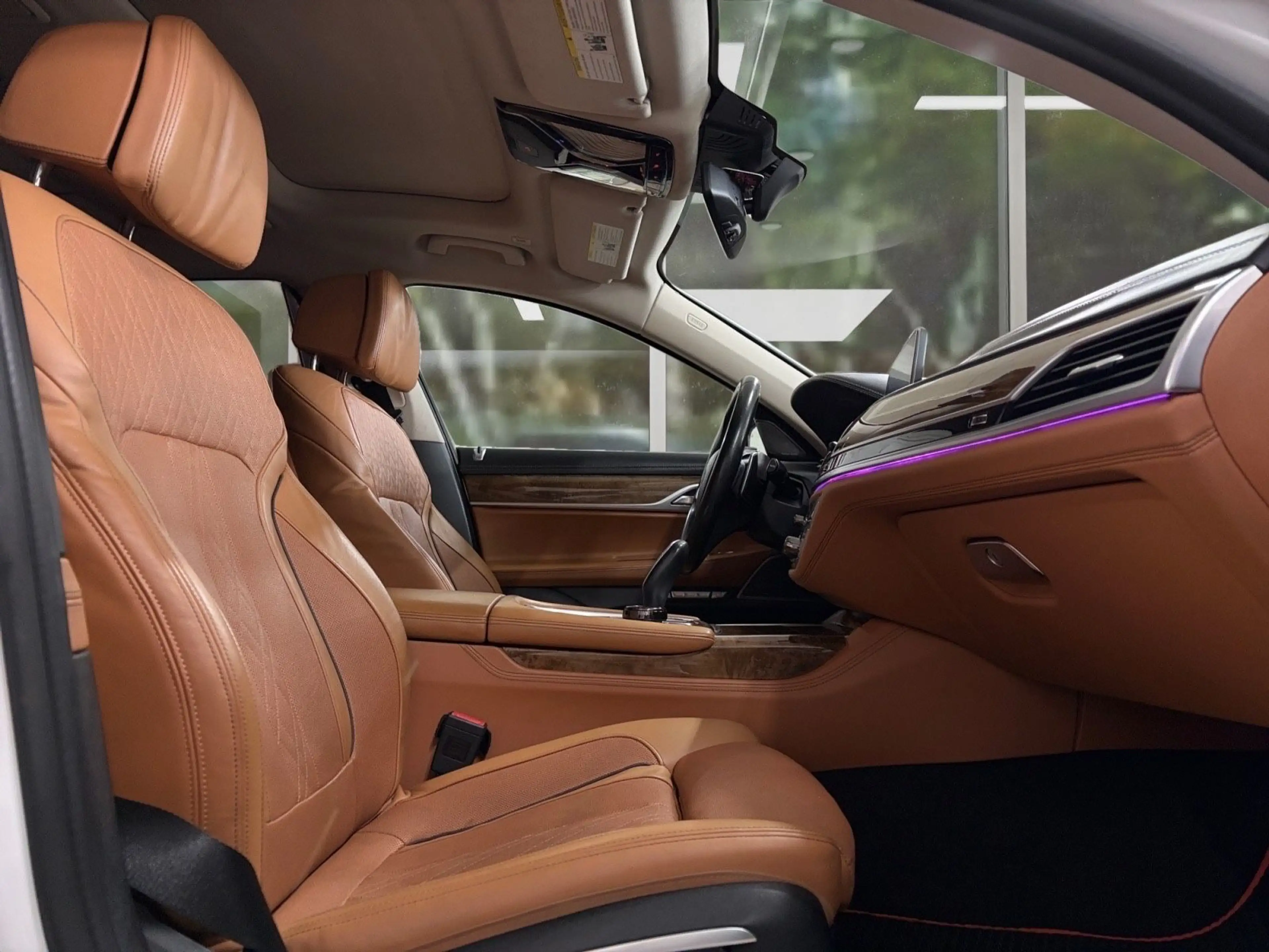 BMW 750 Li Aut., Inspektion+ Tüv/Au Neu — photo 10