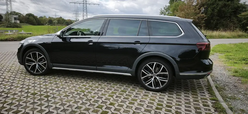Volkswagen Passat Alltrack 2020 из Европы — купить под ключ