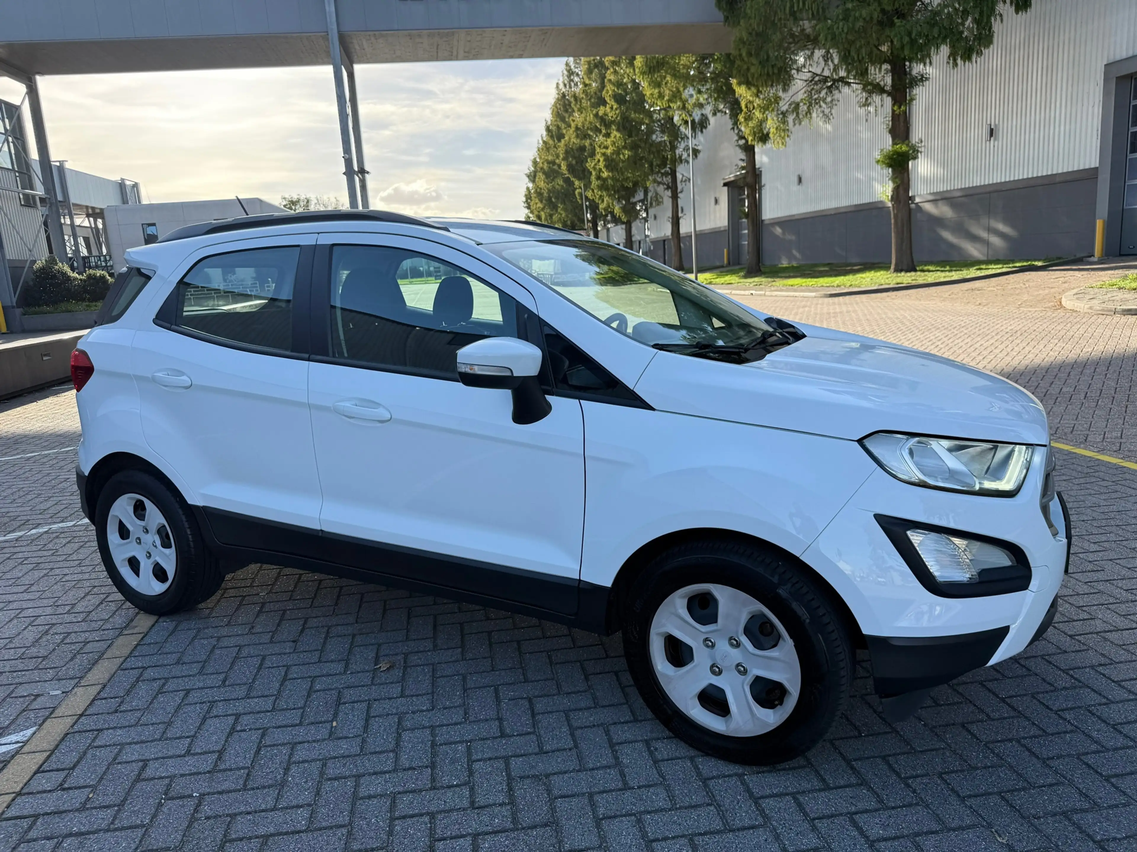 Ford EcoSport 1.0 EcoBoost Titanium*CRUISE*NAVI*PARK SENSOREN*VE — photo 4