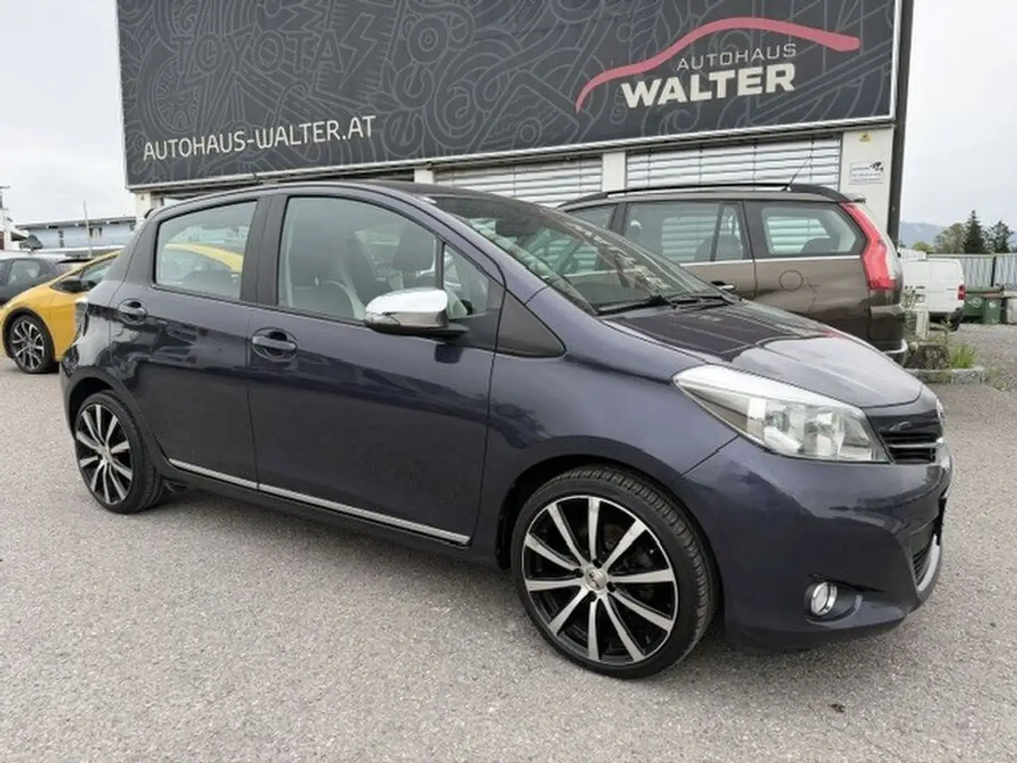 Toyota Yaris 1,33 dVVT-i Trend! Violett - 1