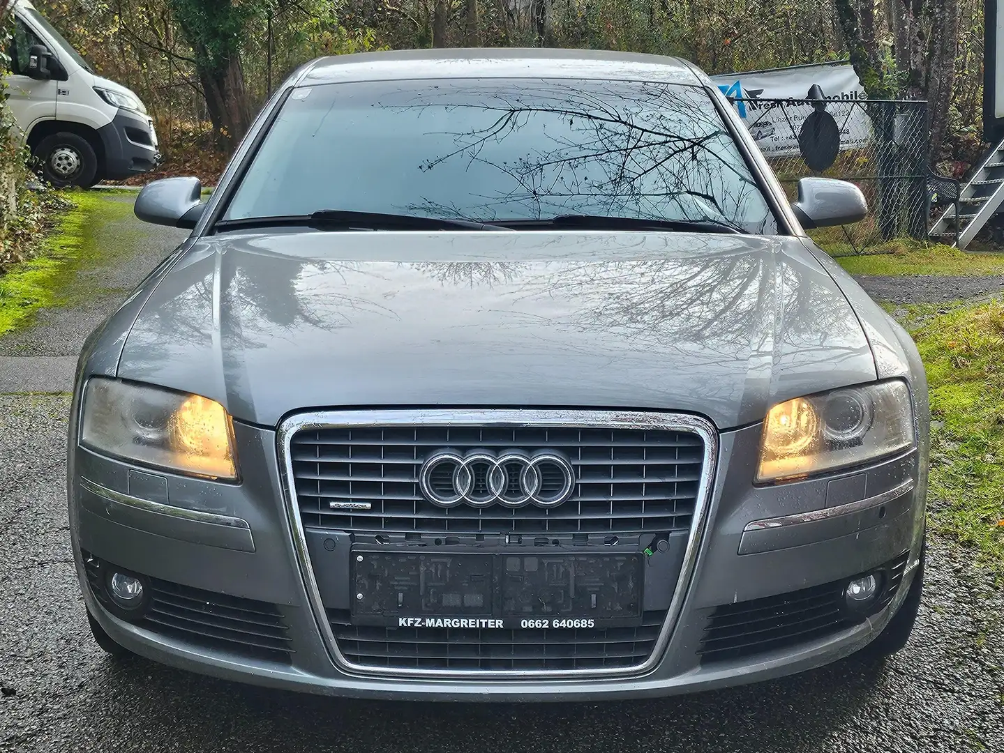 Audi A8 3.2 FSI quattro Grau - 2