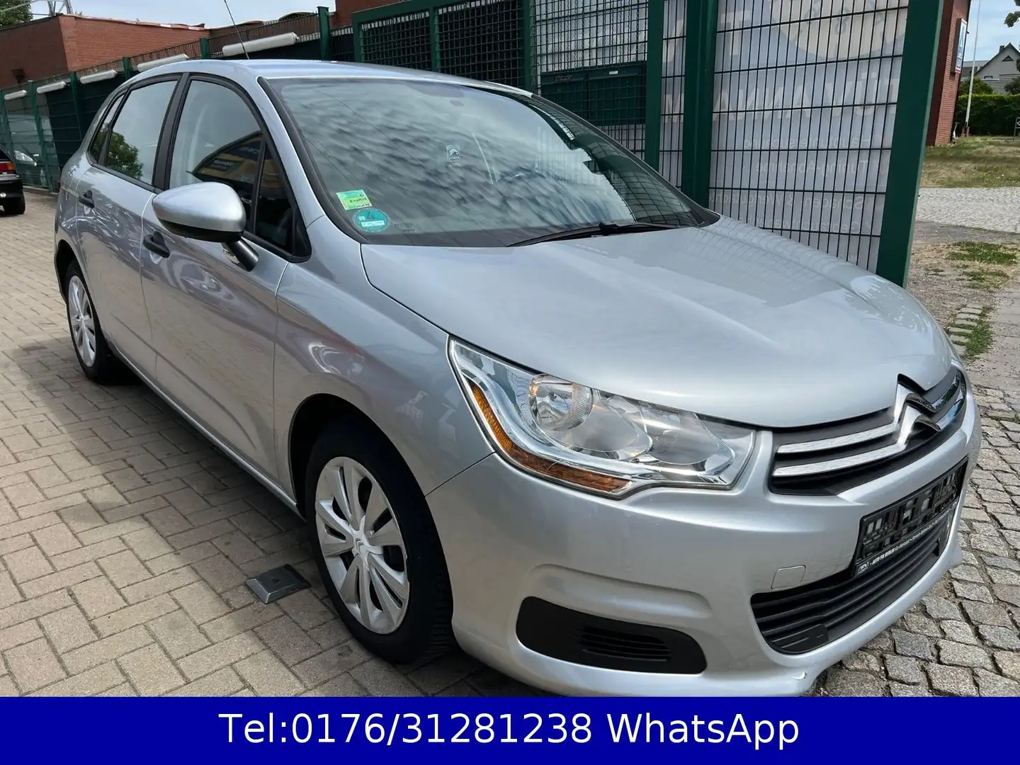 Citroen C4 Lim. 1.4 Attraction !! Tüv-Neu !! Klima !! Grau - 1